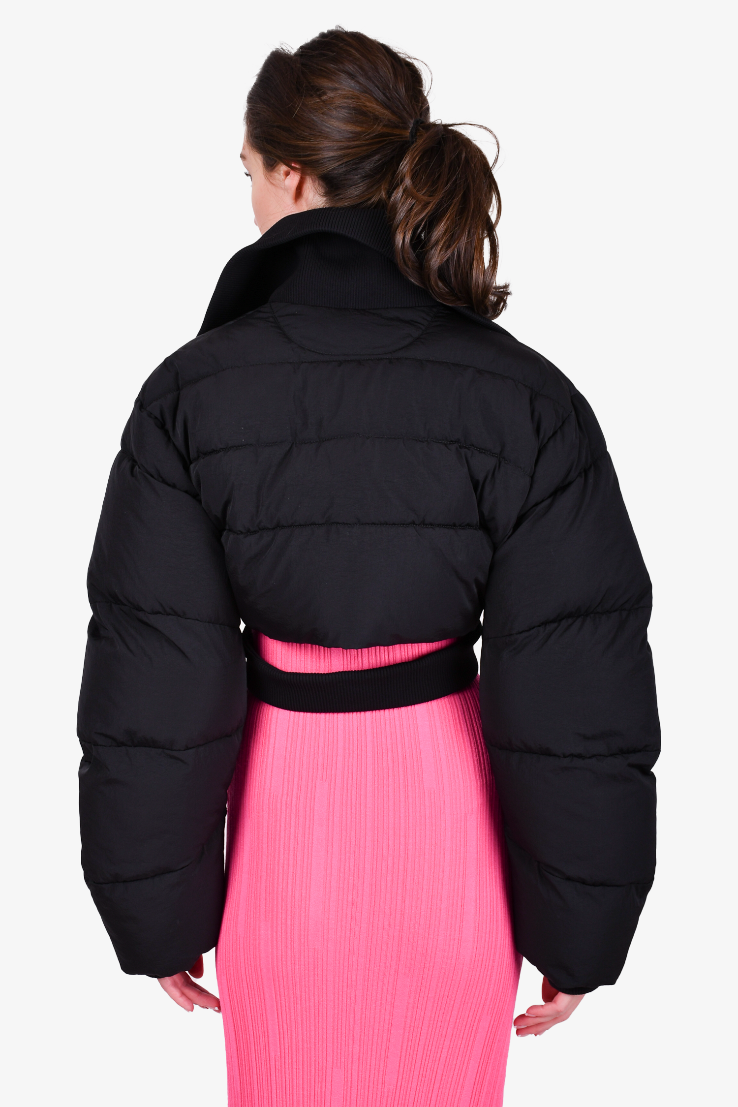 Jacquemus 'La Montagne' Black Cut-Out Detail Cropped Down Jacket Size 40