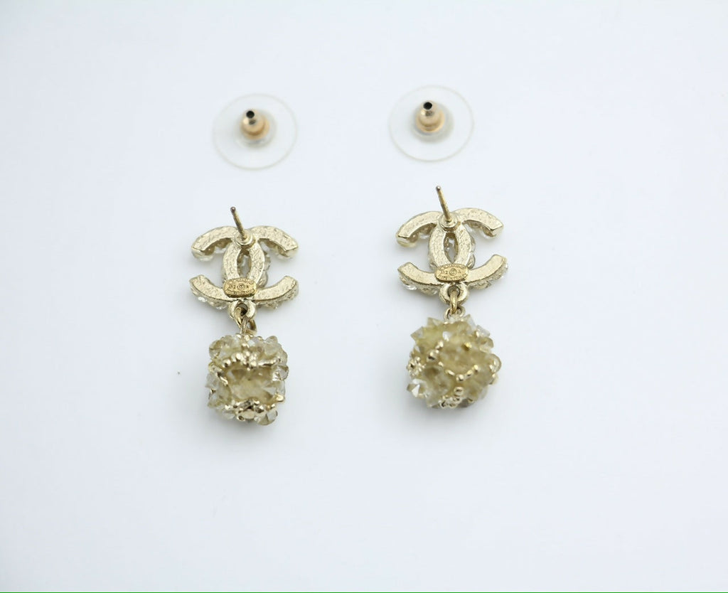 Chanel A12A Metal Engraving Vintage Concave Stud Earrings