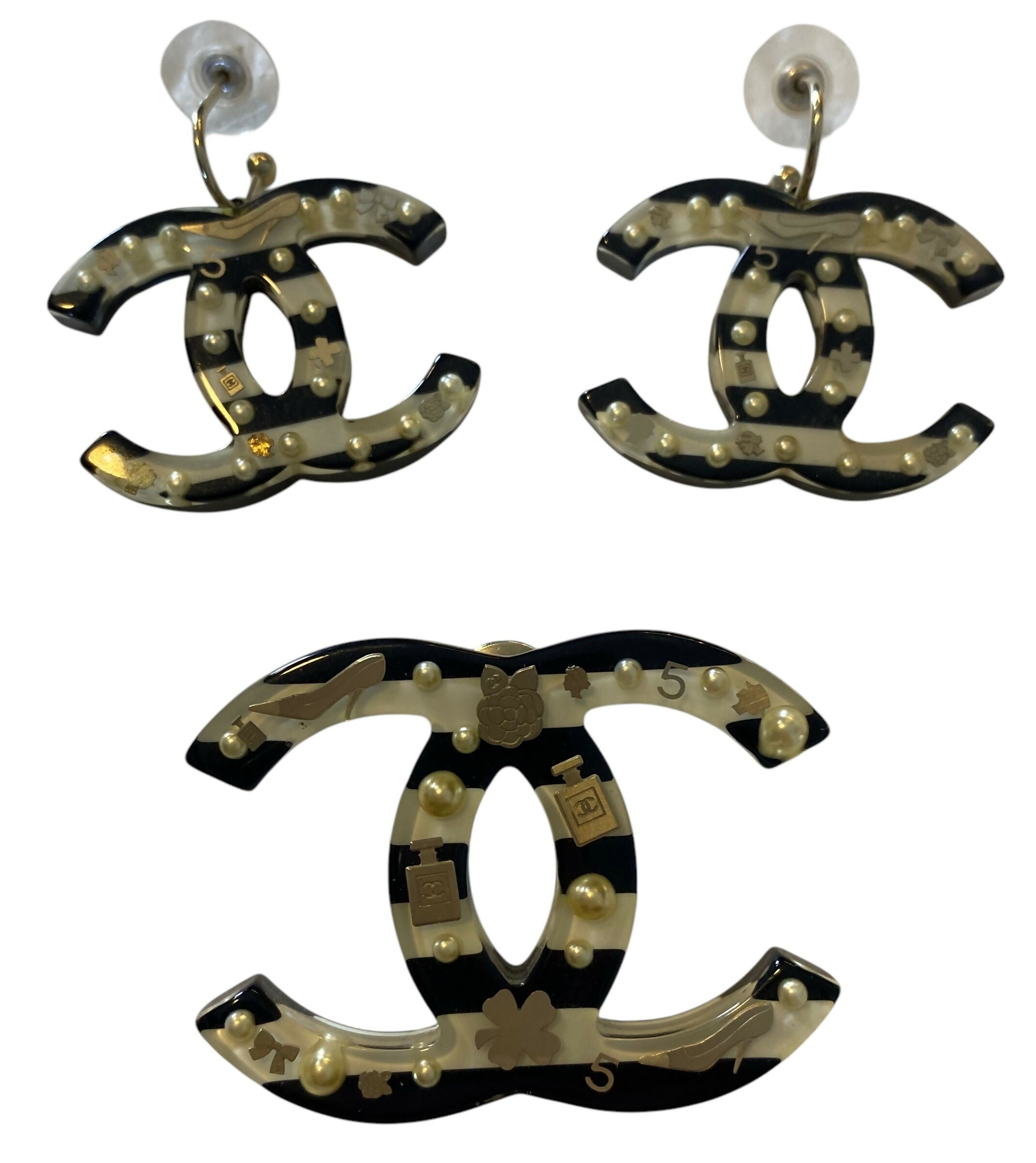 Rare Chanel 05A Large Oversized Black White Striped Resin Pearl Enamel CC Brooch & Earrings Set