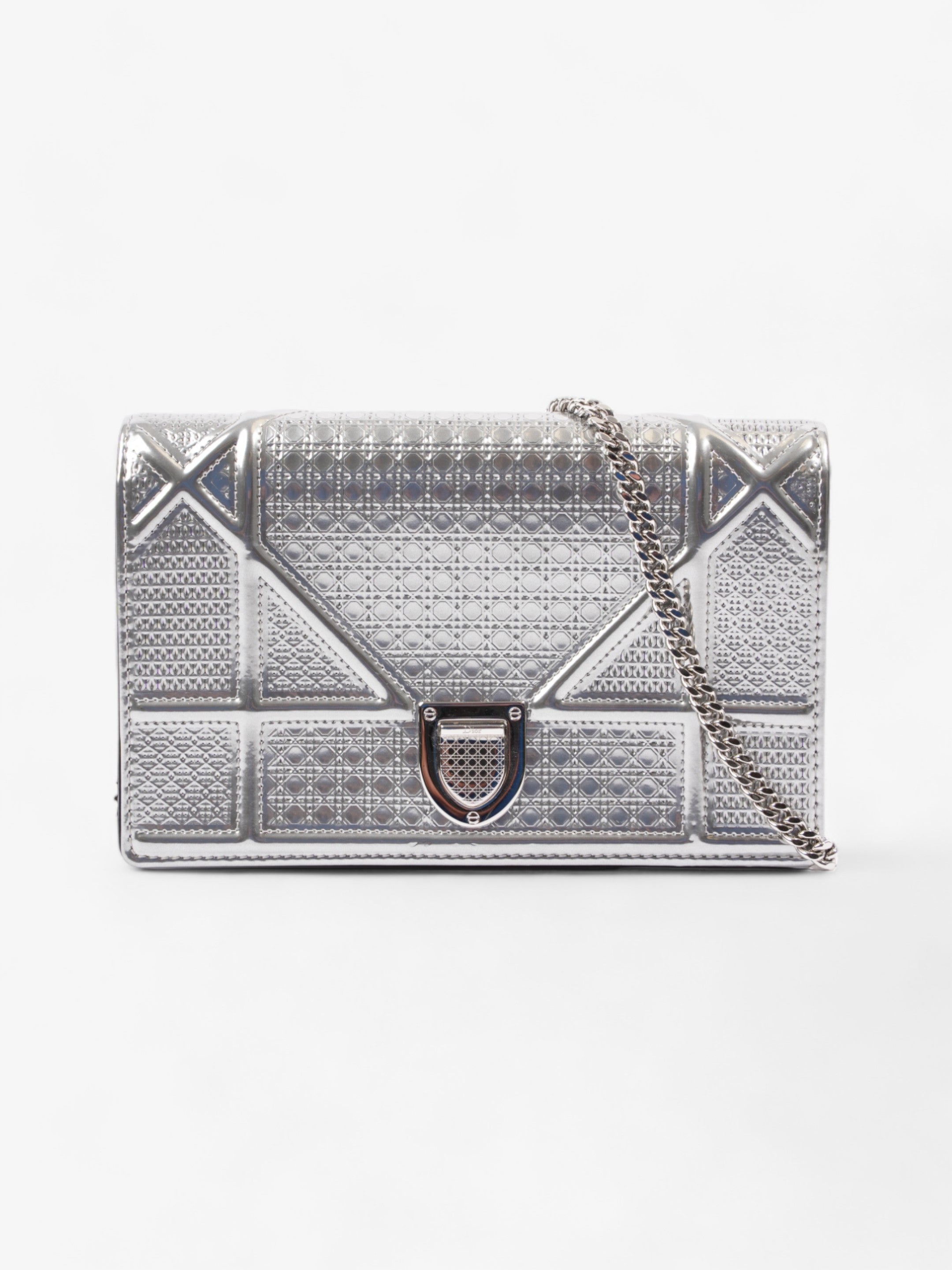Diorama Wallet On Chain  Silver Patent Leather