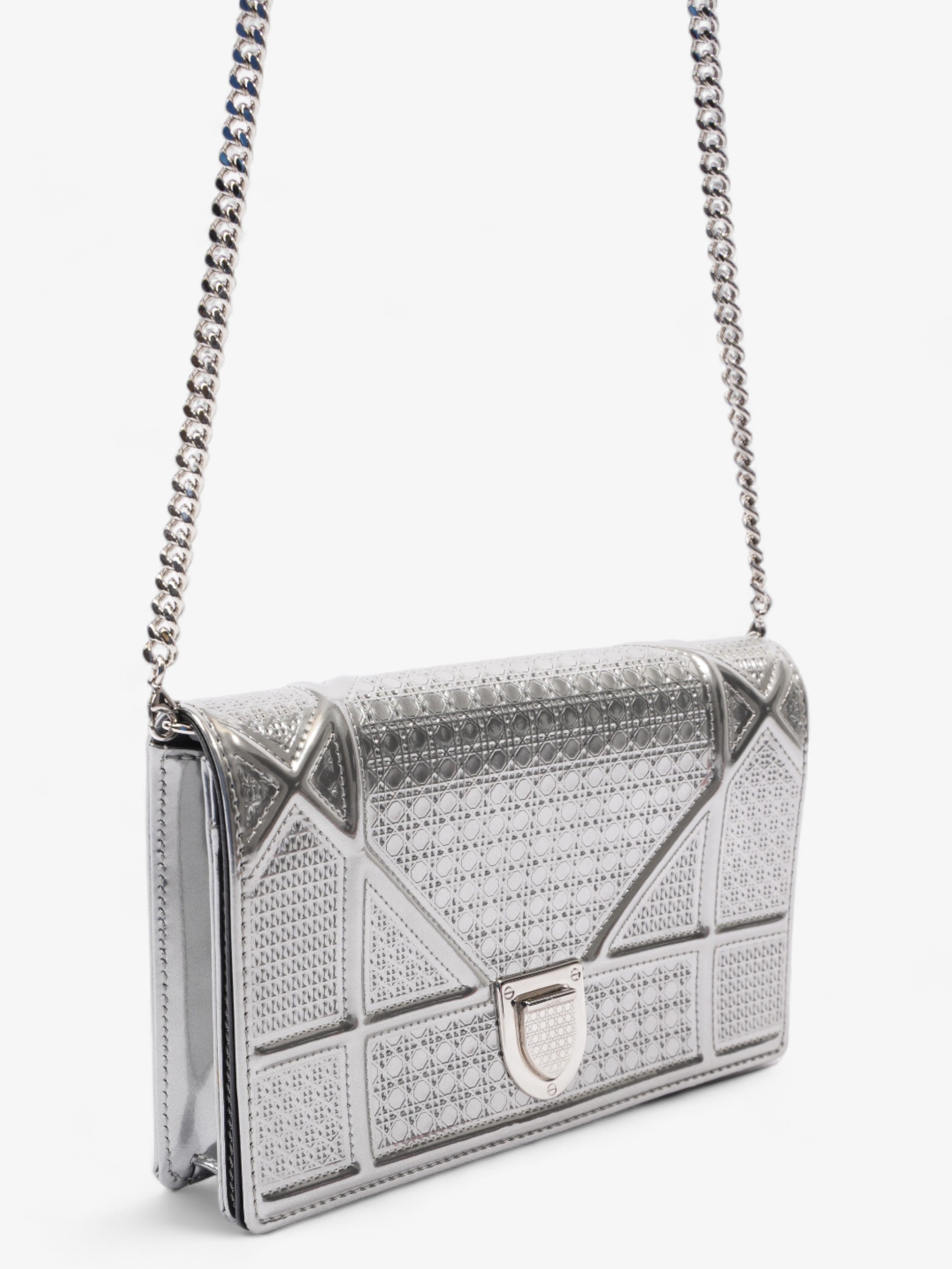 Diorama Wallet On Chain  Silver Patent Leather