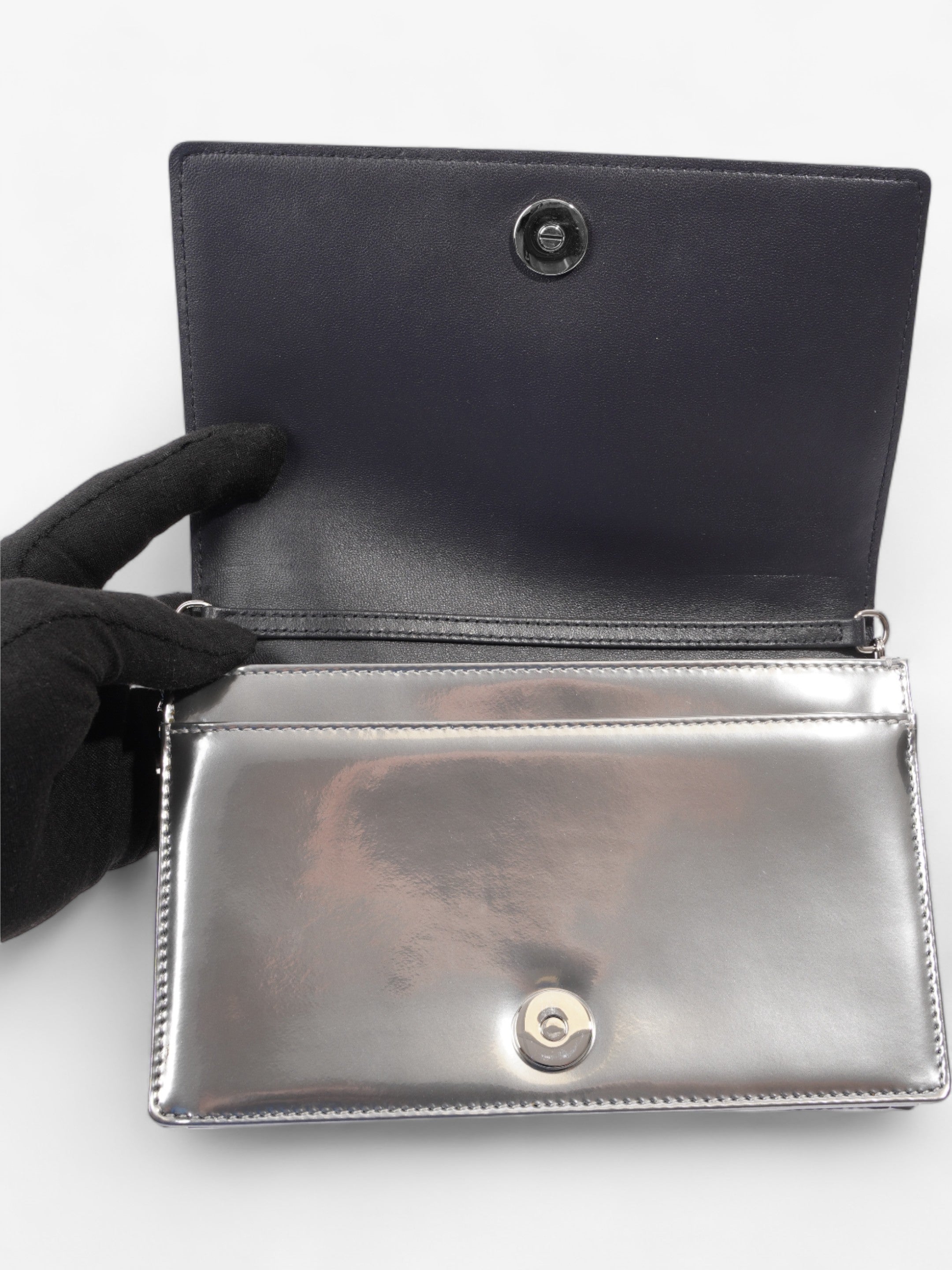 Diorama Wallet On Chain  Silver Patent Leather