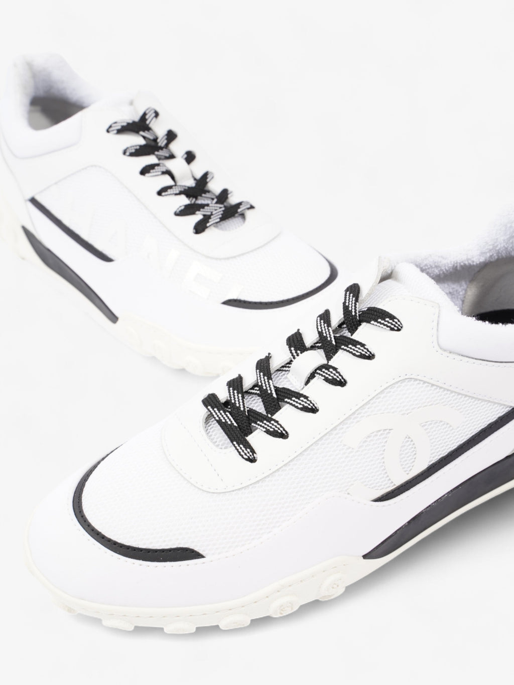 Chanel CC Sneakers White  / Black Mesh EU 42 UK 8