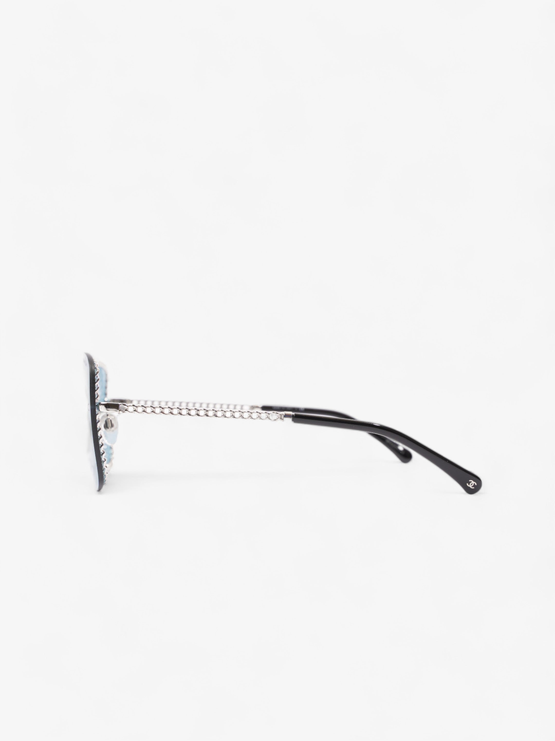 Chanel Chain Detailed Sunglasses with Double Chain Blue / Silver Acetate 140mm