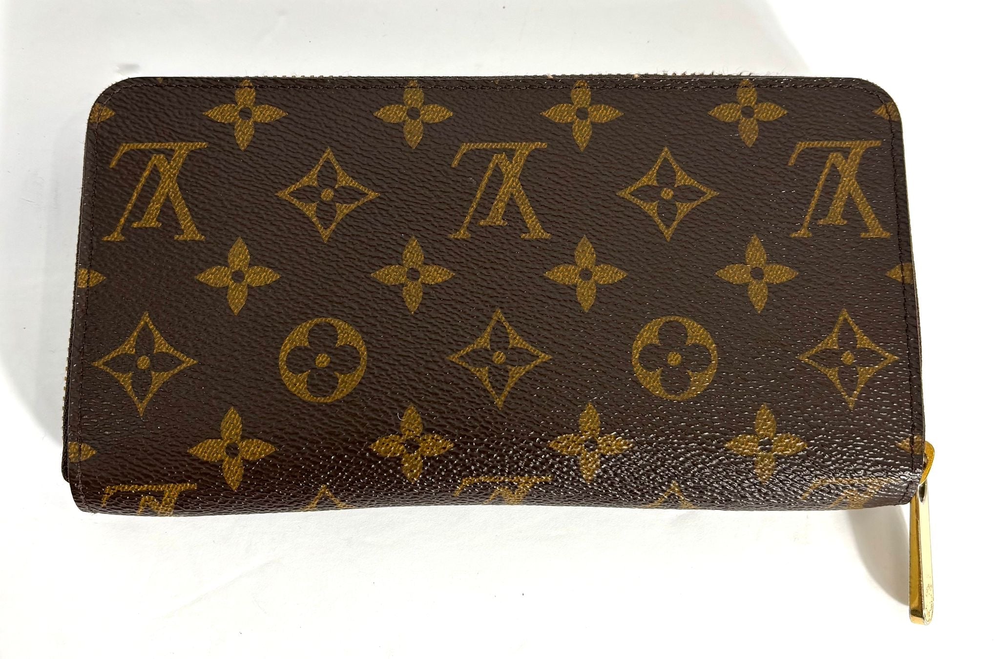 LOUIS VUITTON MONOGRAM ZIPPY WALLET