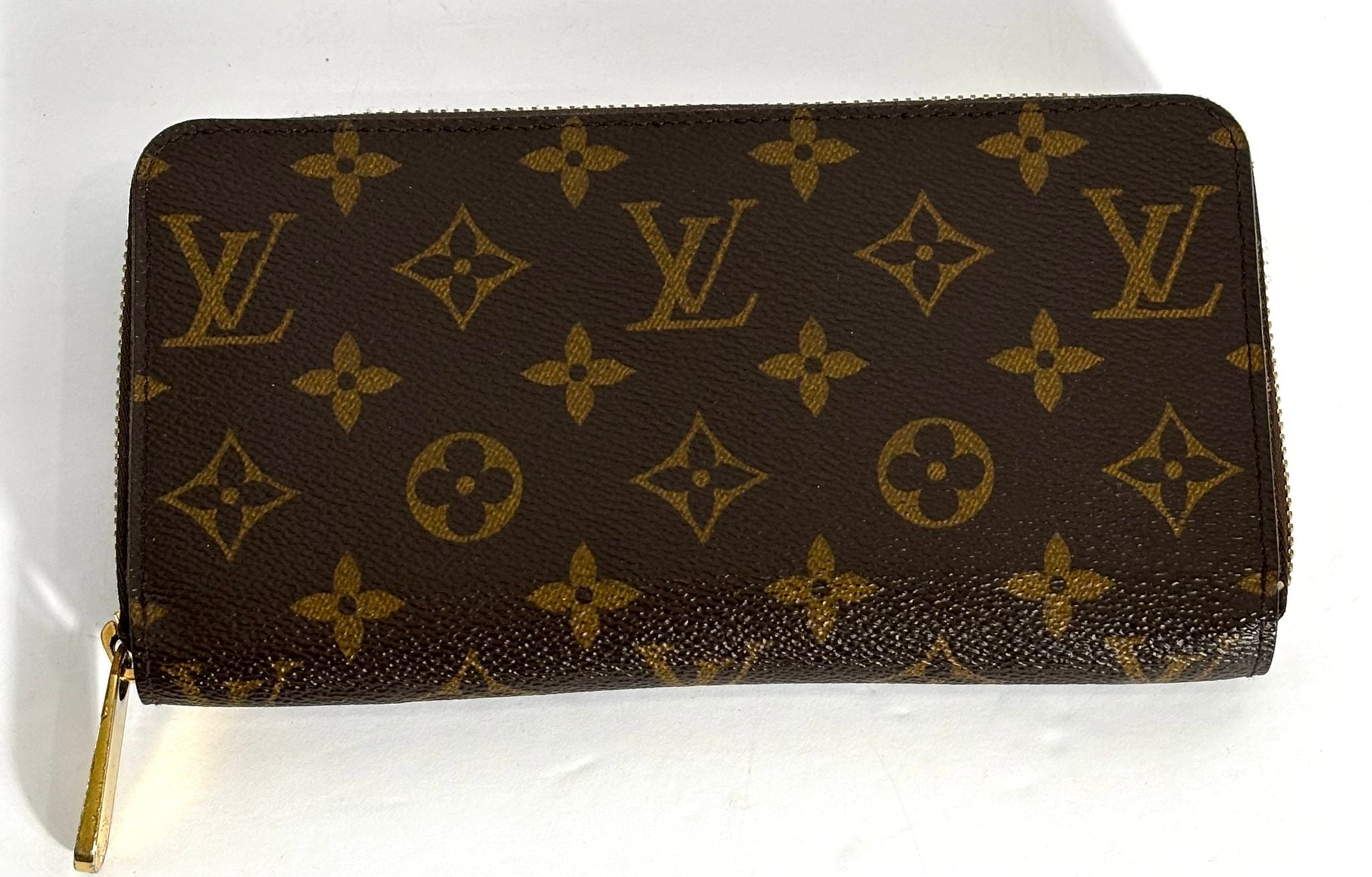 LOUIS VUITTON MONOGRAM ZIPPY WALLET
