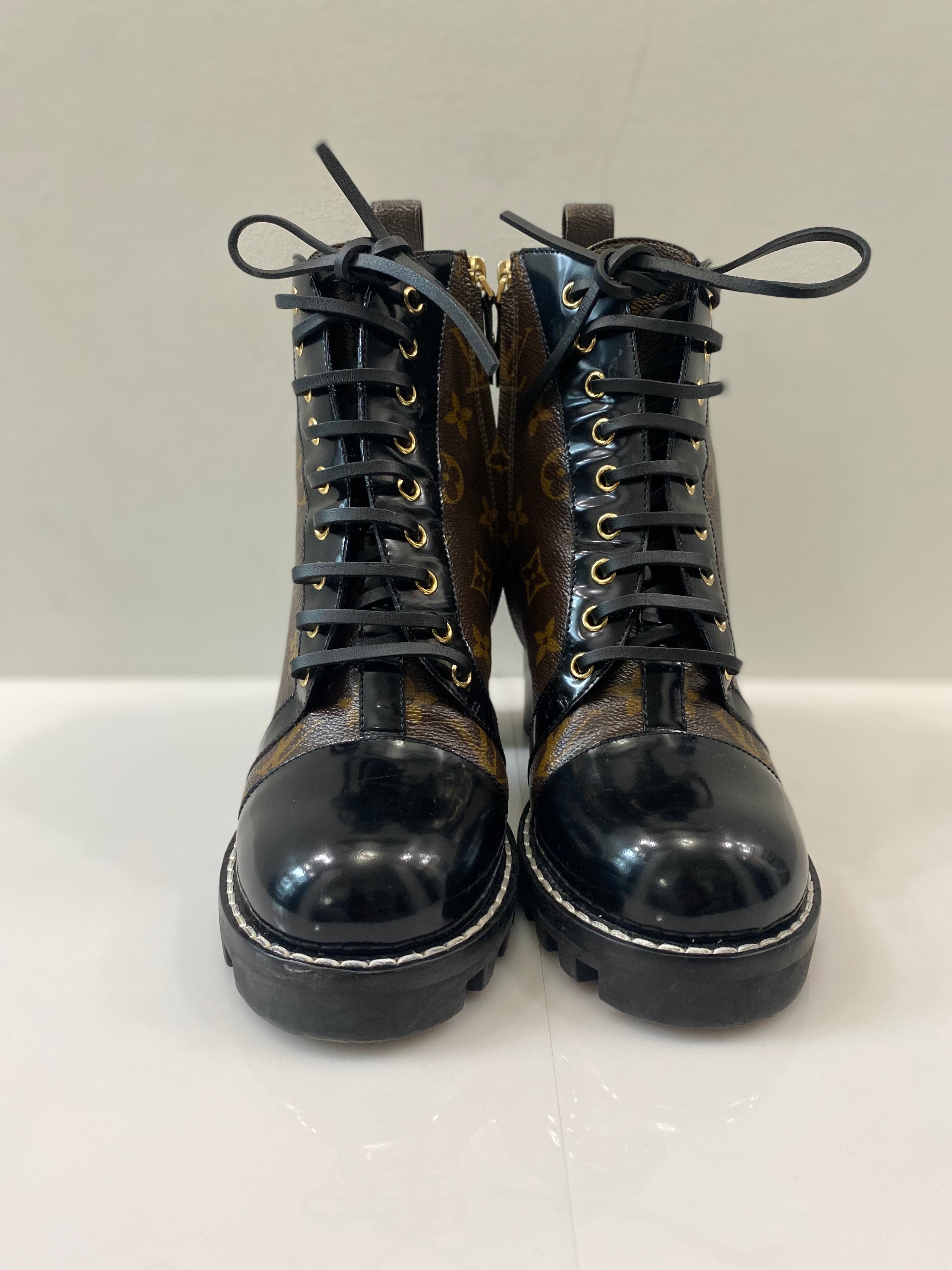 LOUIS VUITTON STAR TRAIL ANKLE BOOT