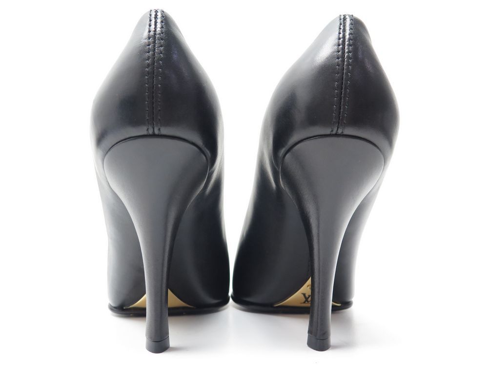 LOUIS VUITTON CALFSKIN LEATHER SPLENDID PUMPS