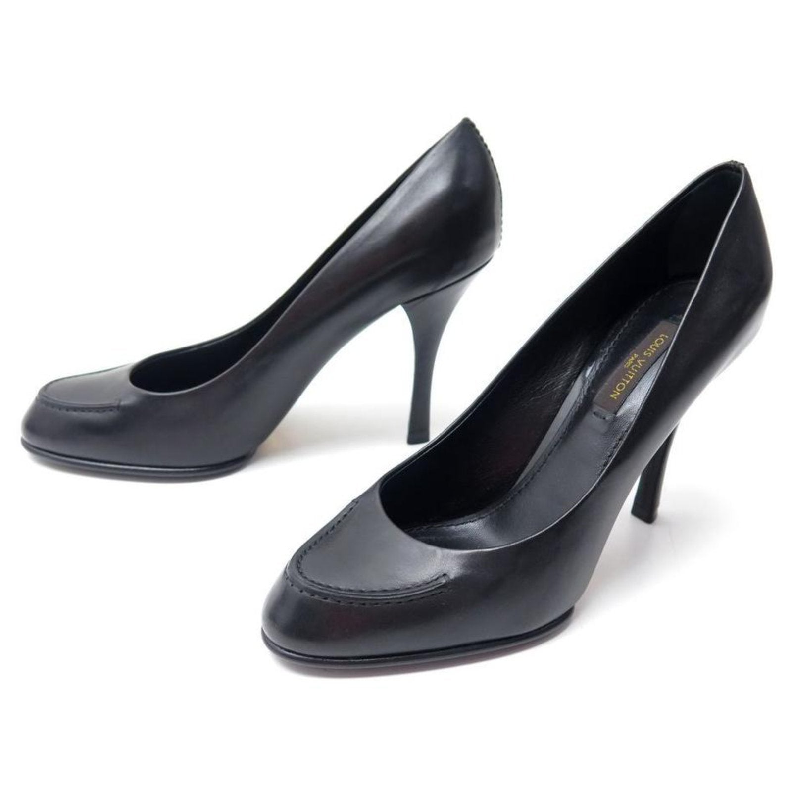 LOUIS VUITTON CALFSKIN LEATHER SPLENDID PUMPS