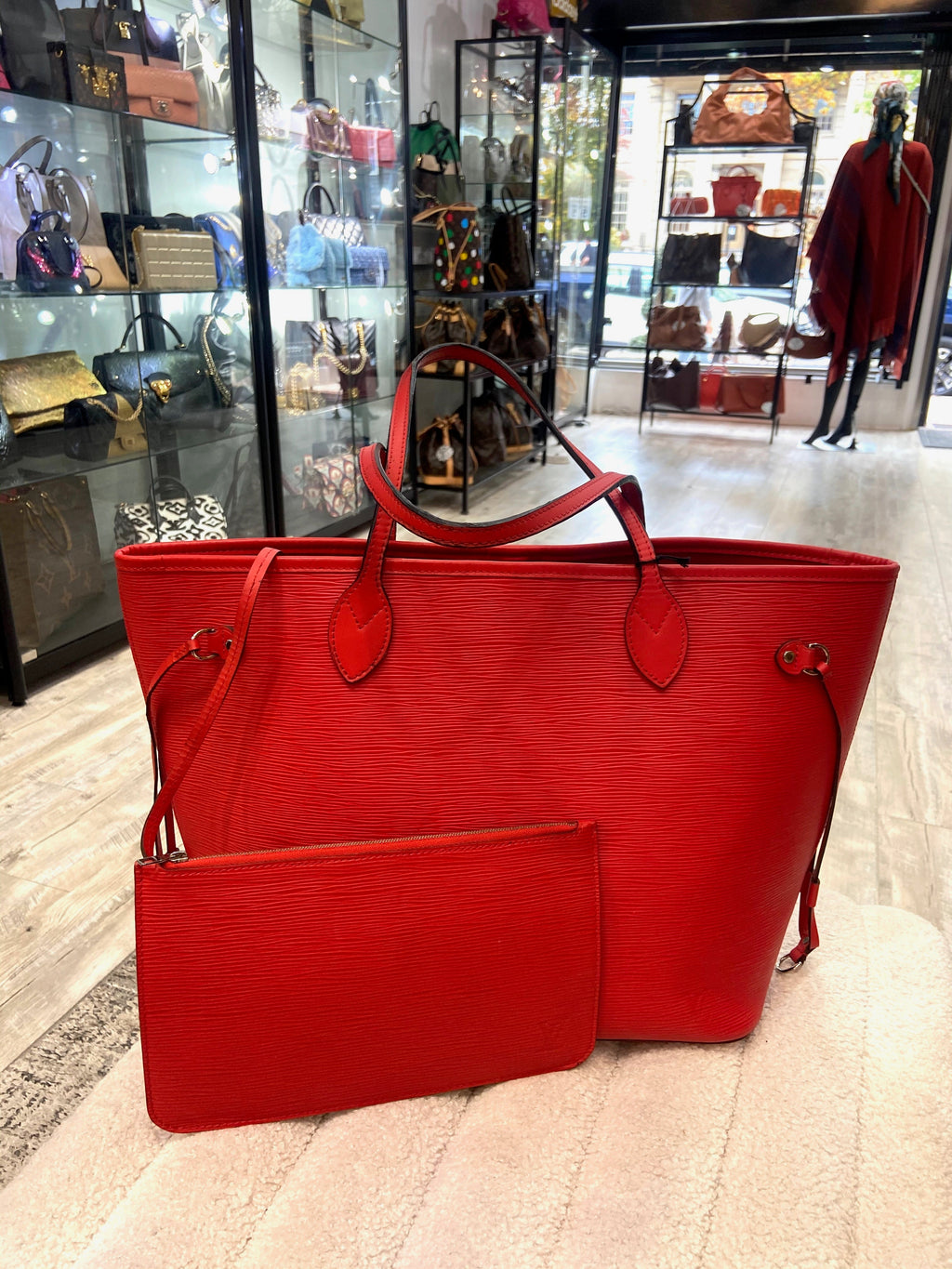 LOUIS VUITTON EPI LEATHER NEVERFULL MM TOTE BAG WITH POUCH