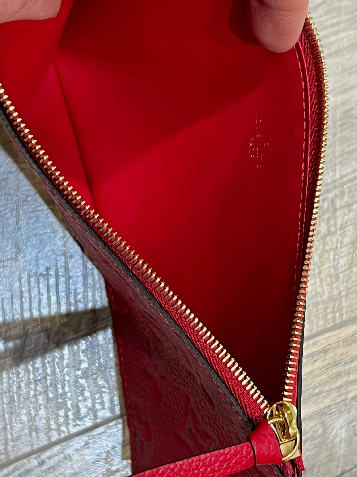LOUIS VUITTON EMPREINTE LEATHER POCHETTE FELICIE