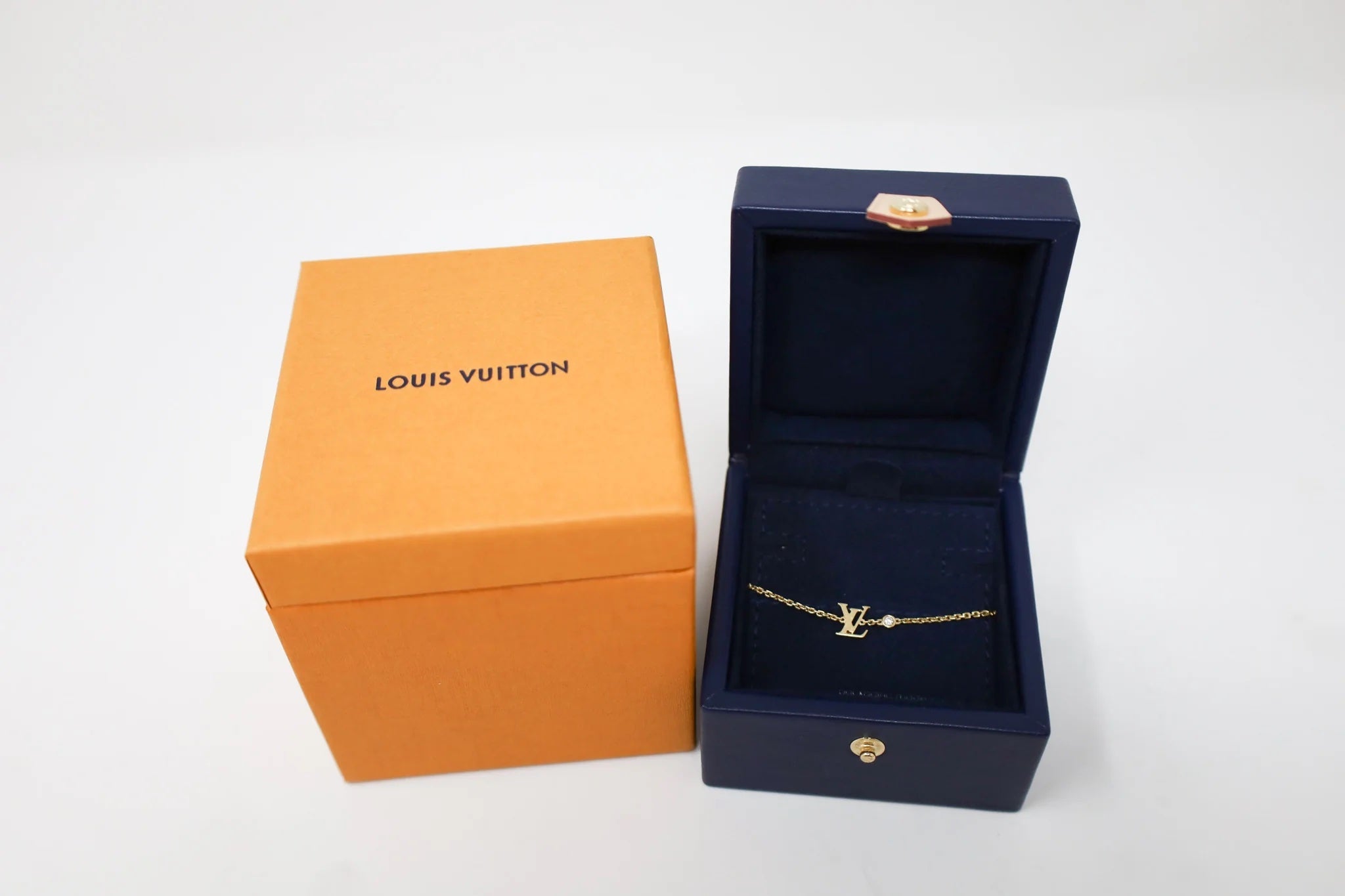 LOUIS VUITTON IDYLLE BLOSSOM LV DIAMOND 18K GOLD BRACELET