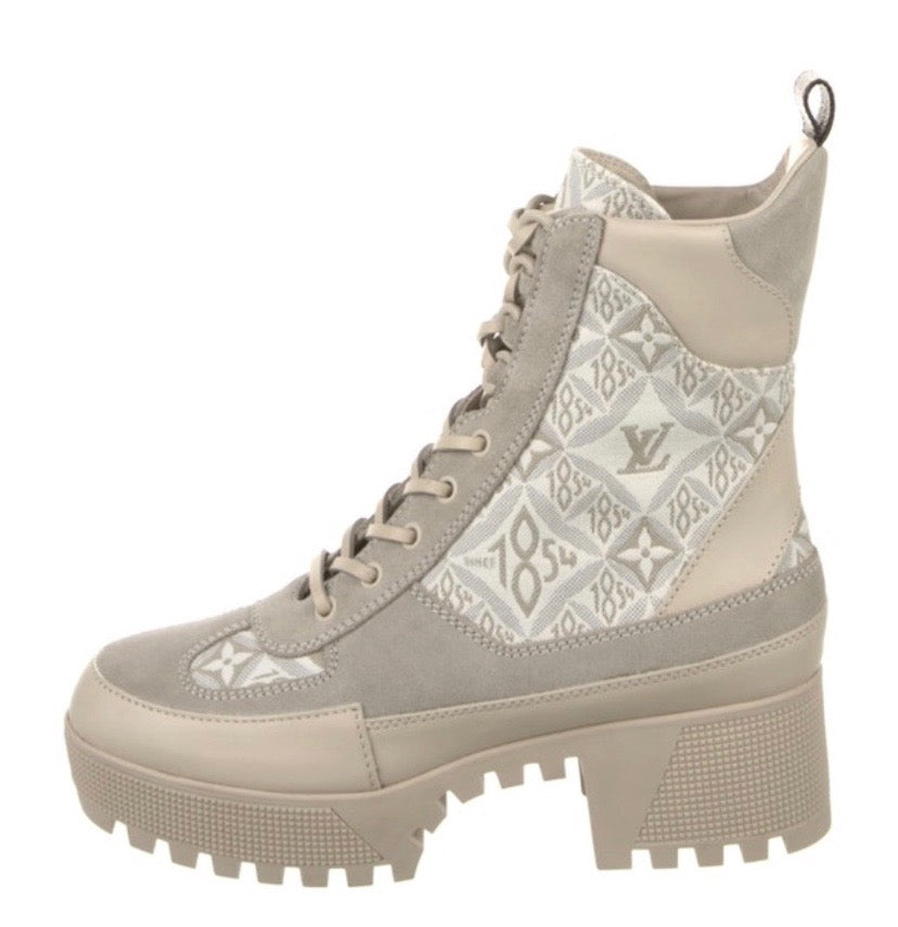 LOUIS VUITTON LAUREATE SUEDE CALFSKIN PLATFORM DESERT BOOTS