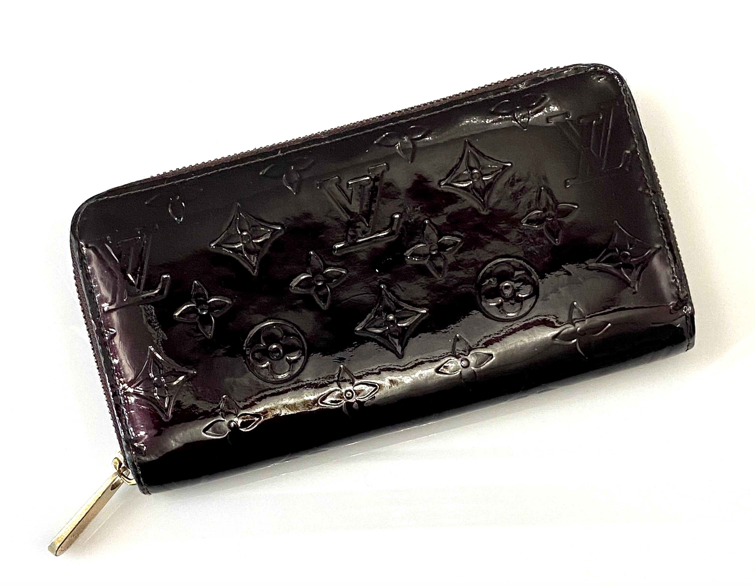 LOUIS VUITTON MONOGRAM VERNIS ZIPPY WALLET AMARANTE