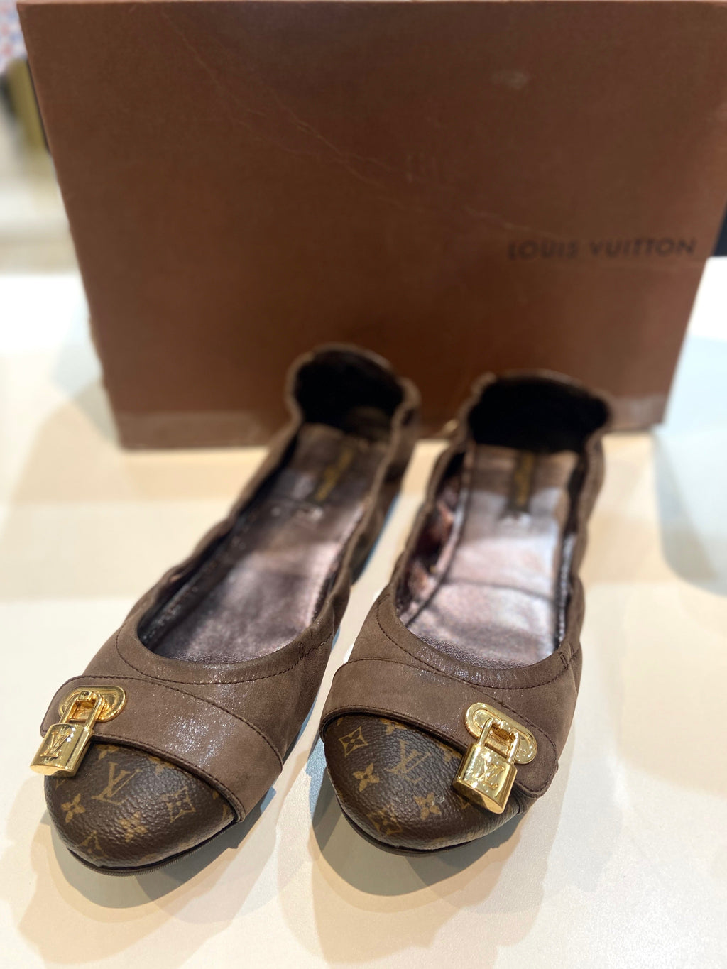LOUIS VUITTON MONOGRAM LUCKY BALLERINA FLATS