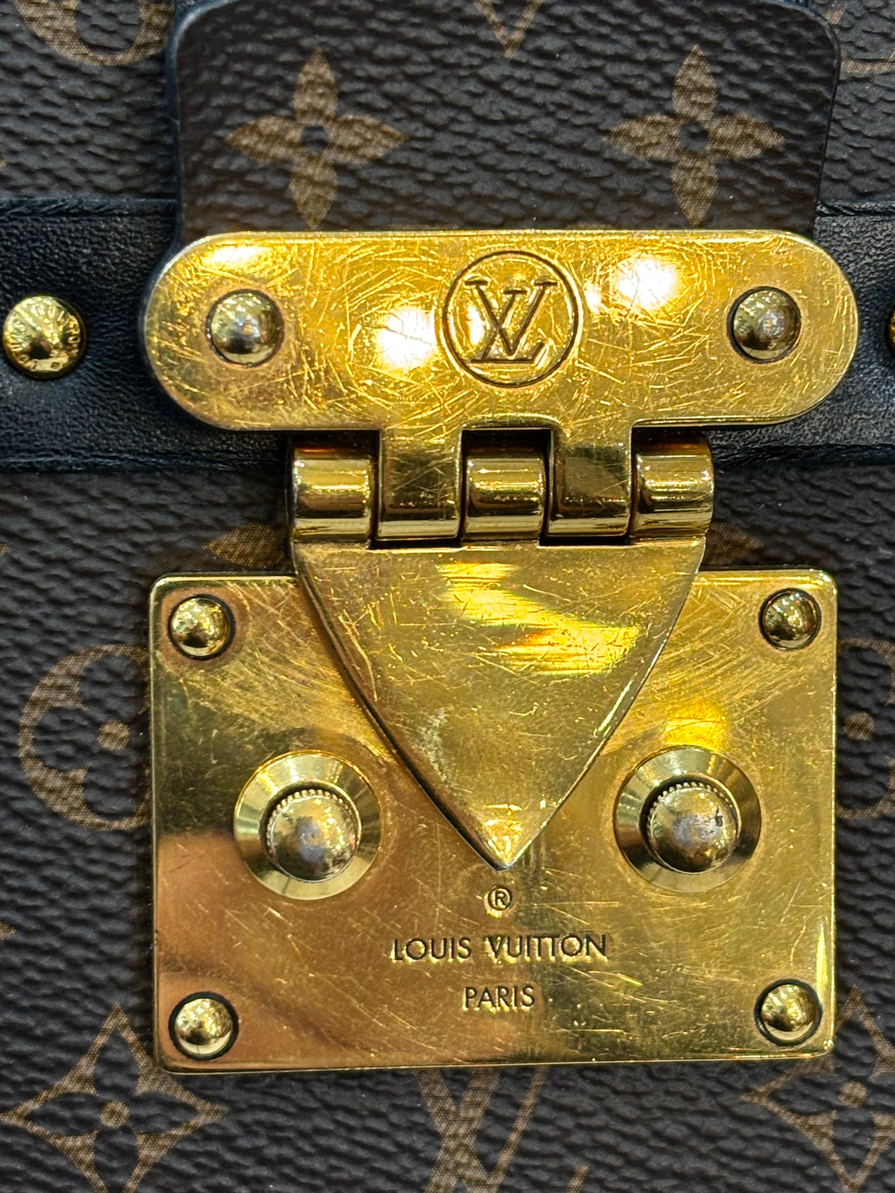 LOUIS VUITTON MONOGRAM PETITE MALLE CROSSBODY BAG