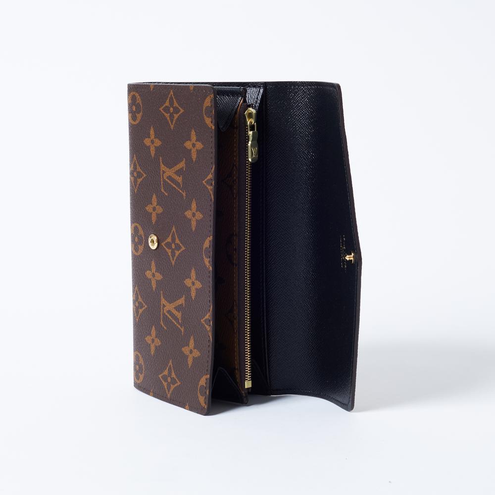 LOUIS VUITTON REVERSE GIANT MONOGRAM SARAH WALLET
