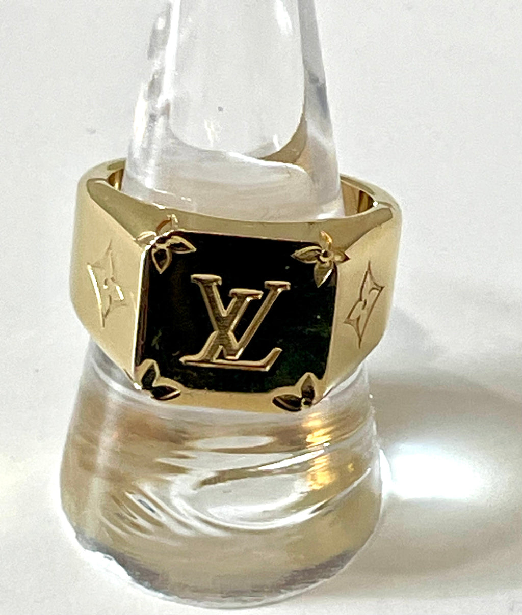 LOUIS VUITTON MONOGRAM GOLD PLATED SIGNET RING