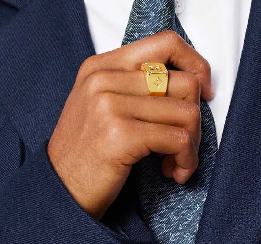 LOUIS VUITTON MONOGRAM GOLD PLATED SIGNET RING