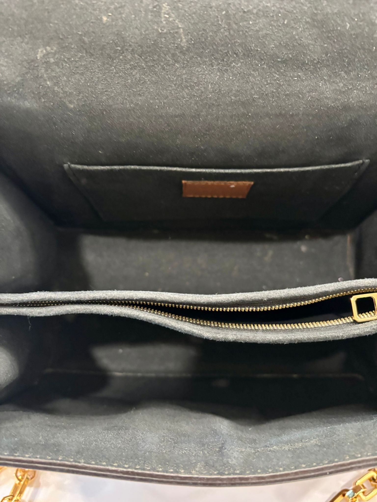 LOUIS VUITTON REVERSE MONOGRAM DAUPHINE MM CROSSBODY