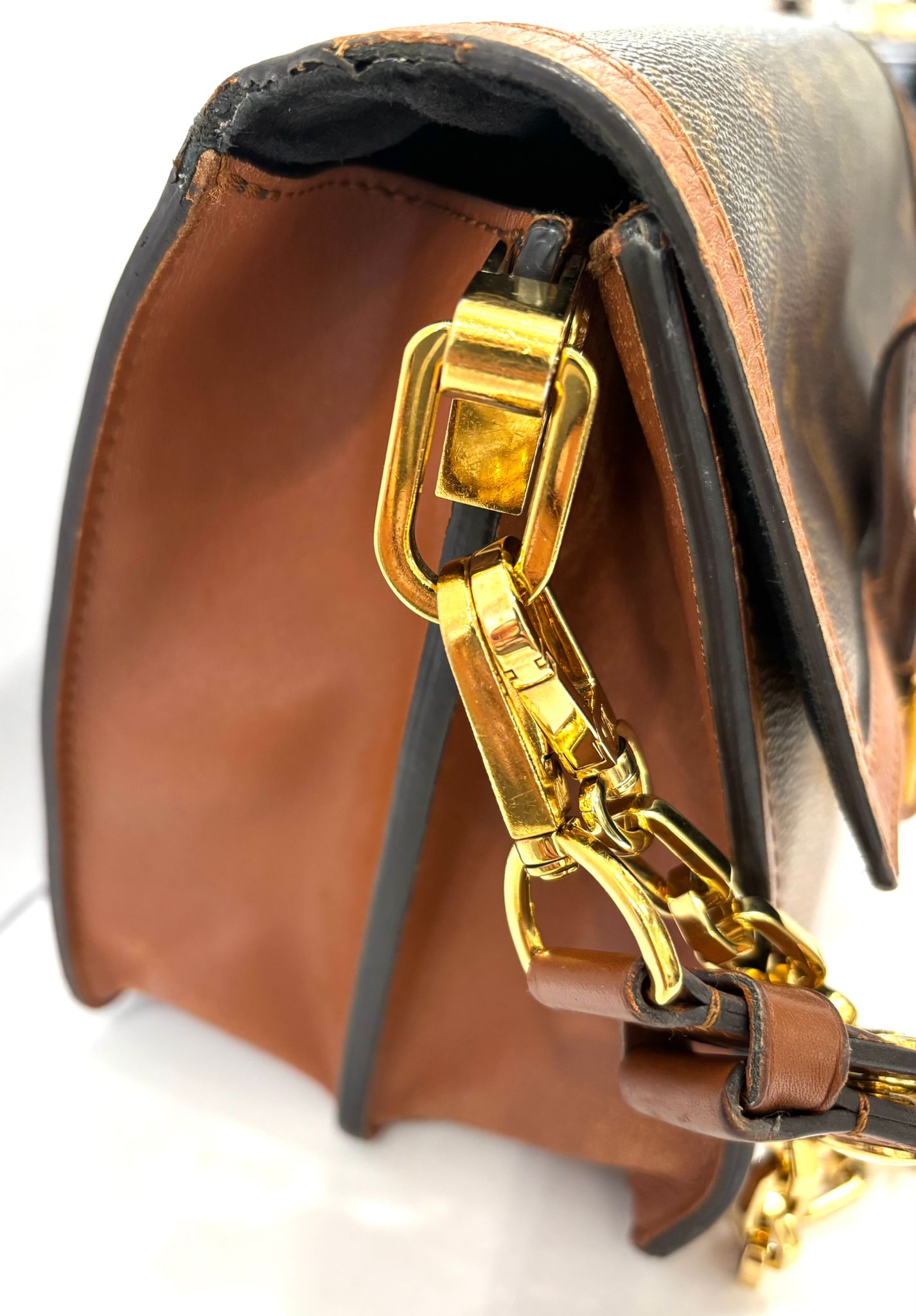 LOUIS VUITTON REVERSE MONOGRAM DAUPHINE MM CROSSBODY
