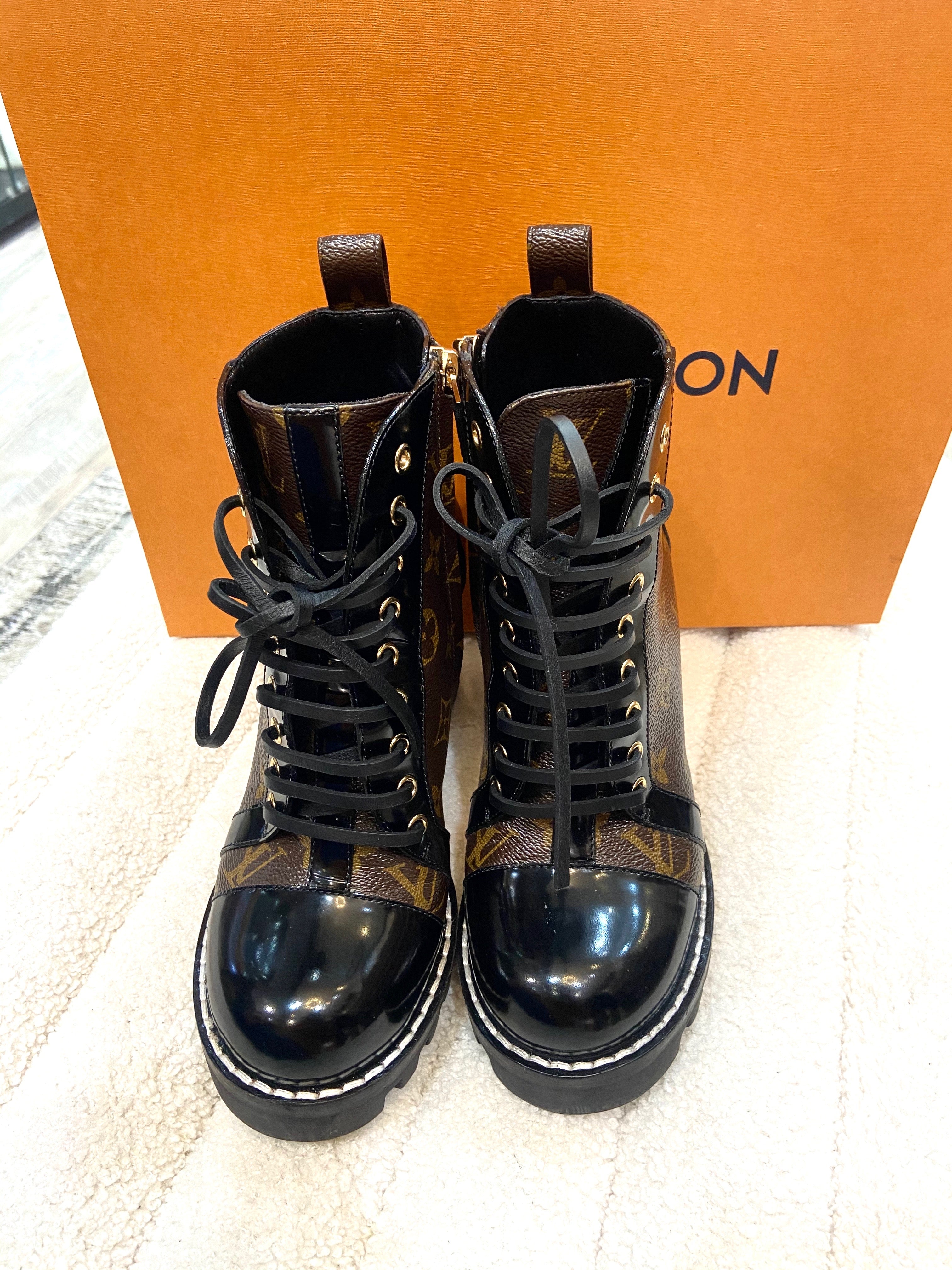 LOUIS VUITTON STAR TRAIL ANKLE BOOT