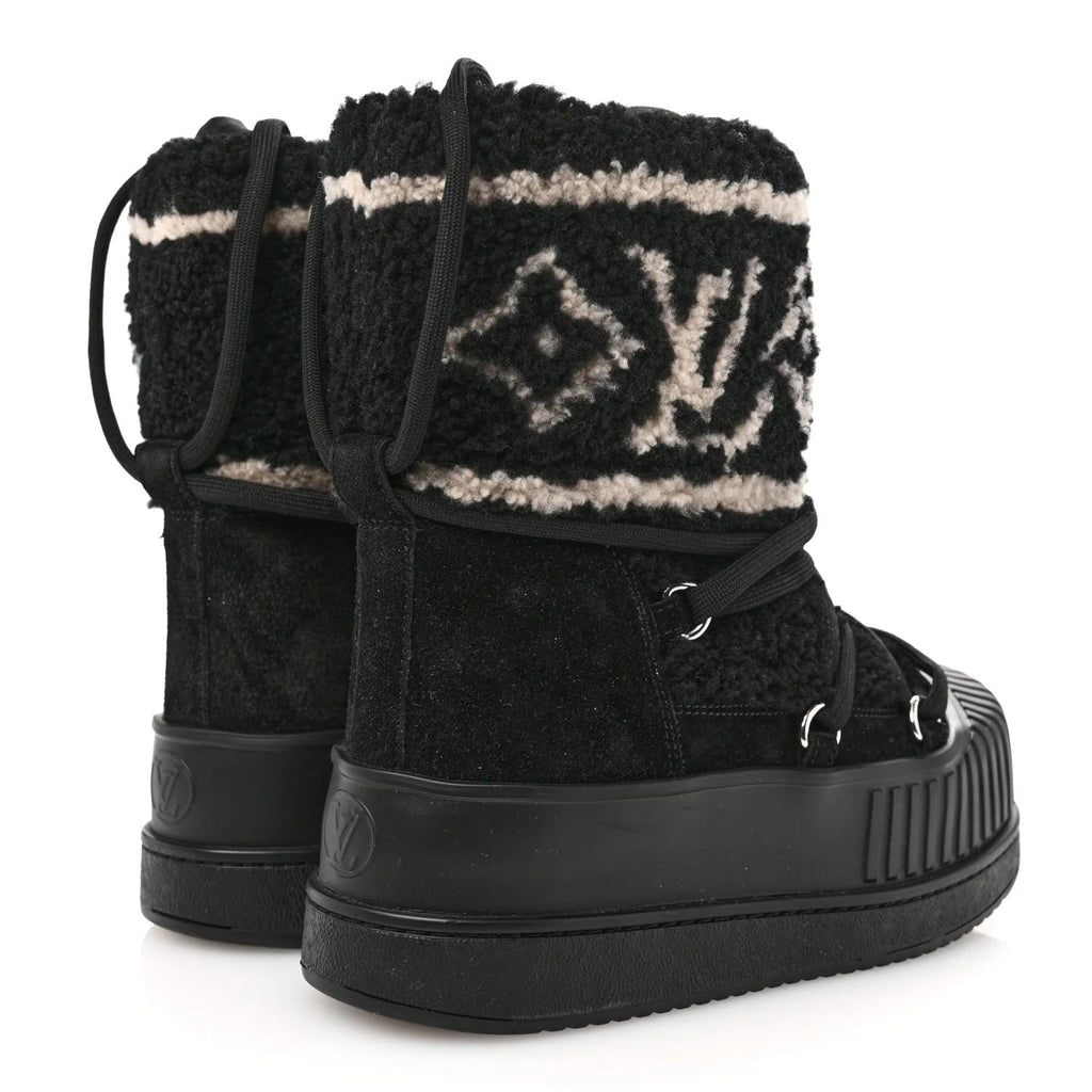 LOUIS VUITTON SUEDE SHEARLING POLAR FLAT HALF BOOTS