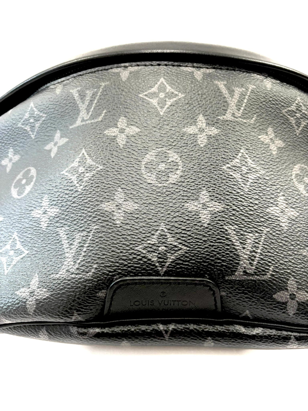 LOUIS VUITTON MONOGRAM ECLIPSE DISCOVERY BUMBAG PM