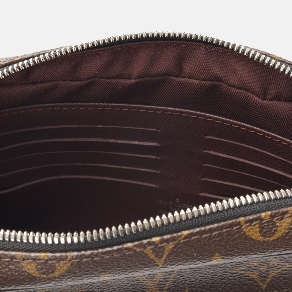 Louis Vuitton Kasai Clutch - Monogram Canvas
