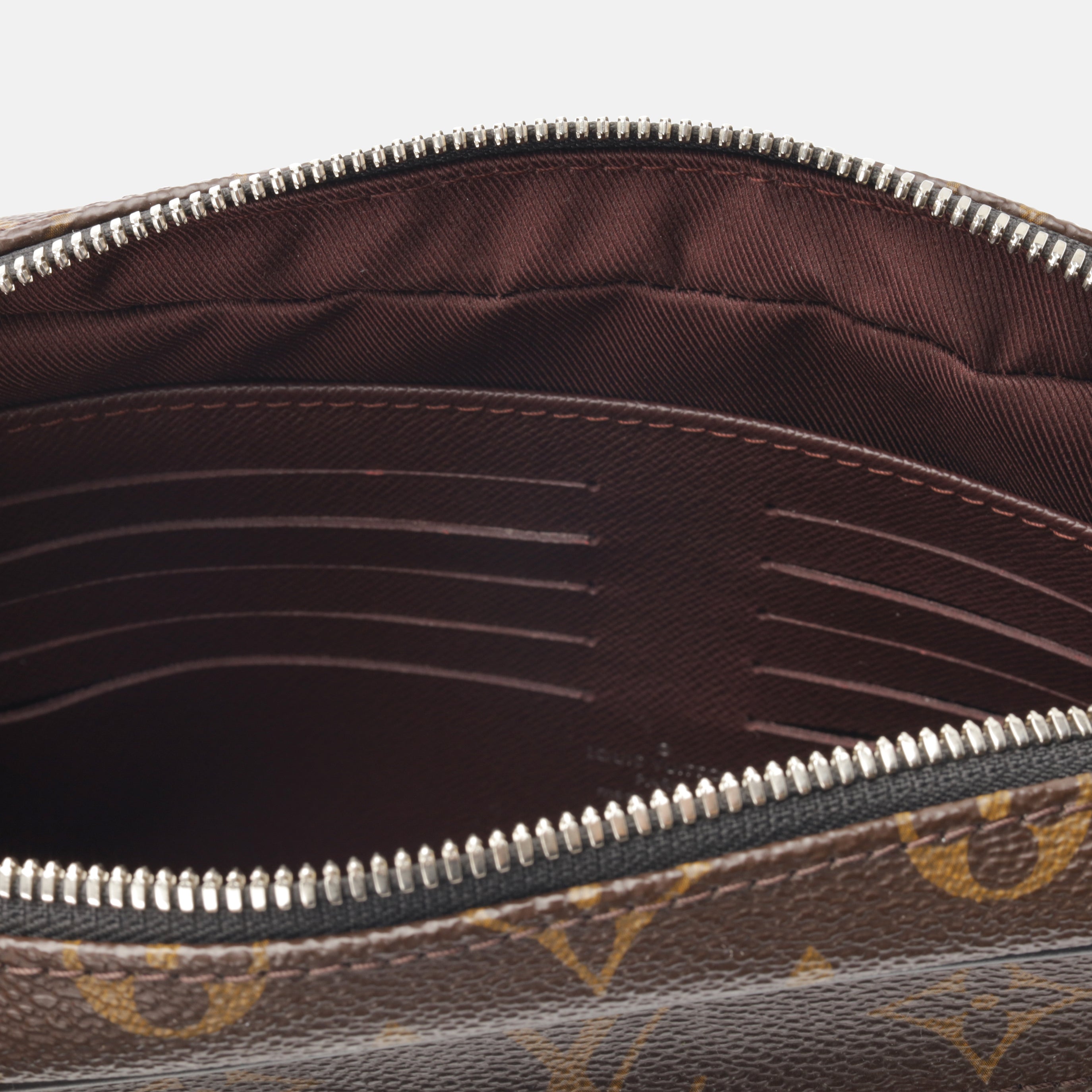Louis Vuitton Kasai Clutch - Monogram Canvas