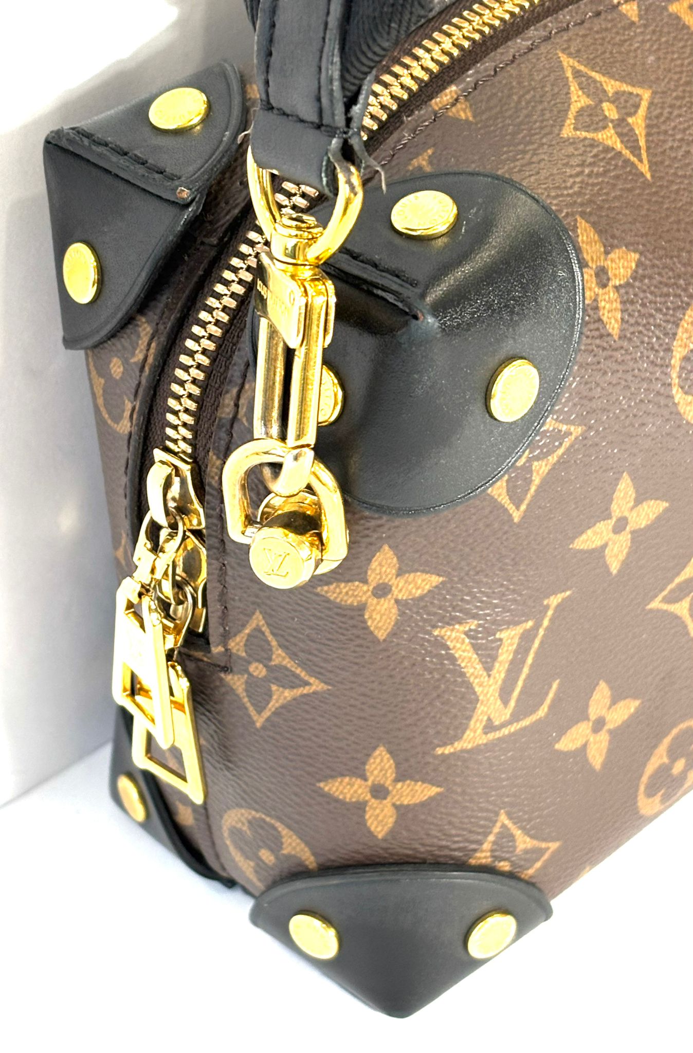LOUIS VUITTON MONOGRAM CANVAS & LEATHER PETITE MALLE SOUPLE CROSSBODY