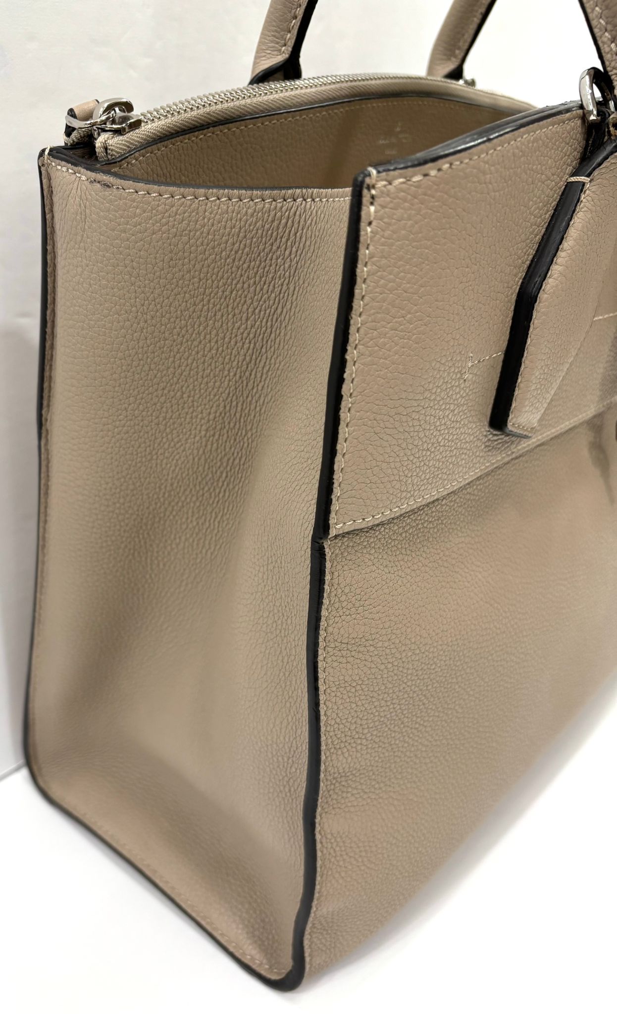 LOUIS VUITTON CITY STEAMER MM GRAINEDLEATHER HANDBAG