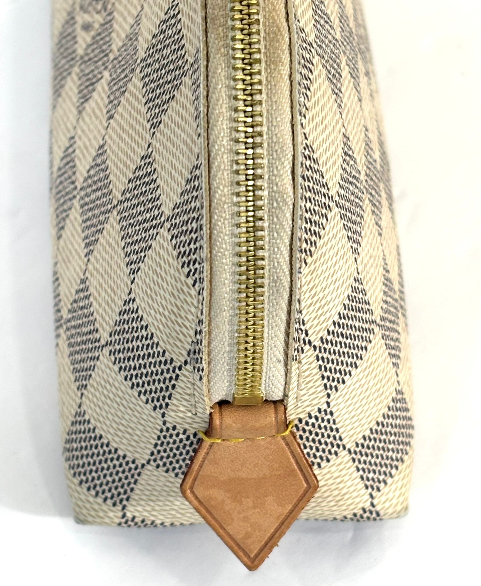 LOUIS VUITTON DAMIER AZUR COSMETIC POUCH