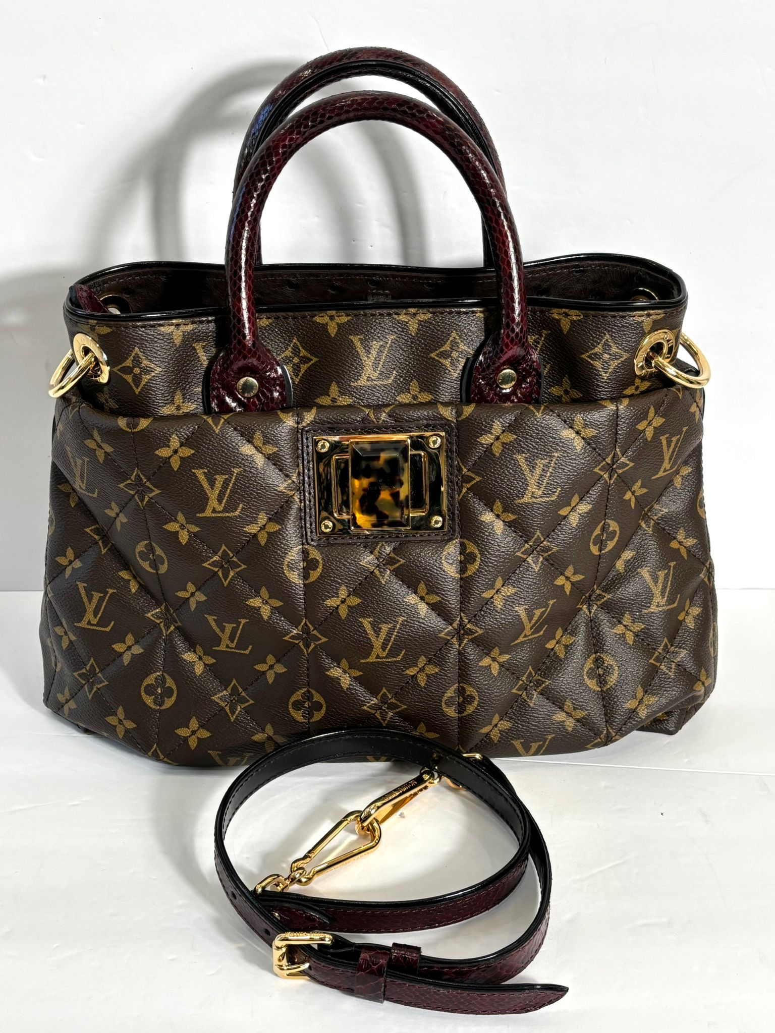 LOUIS VUITTON ETOILE EXOTIQUE MM TOTE BAG