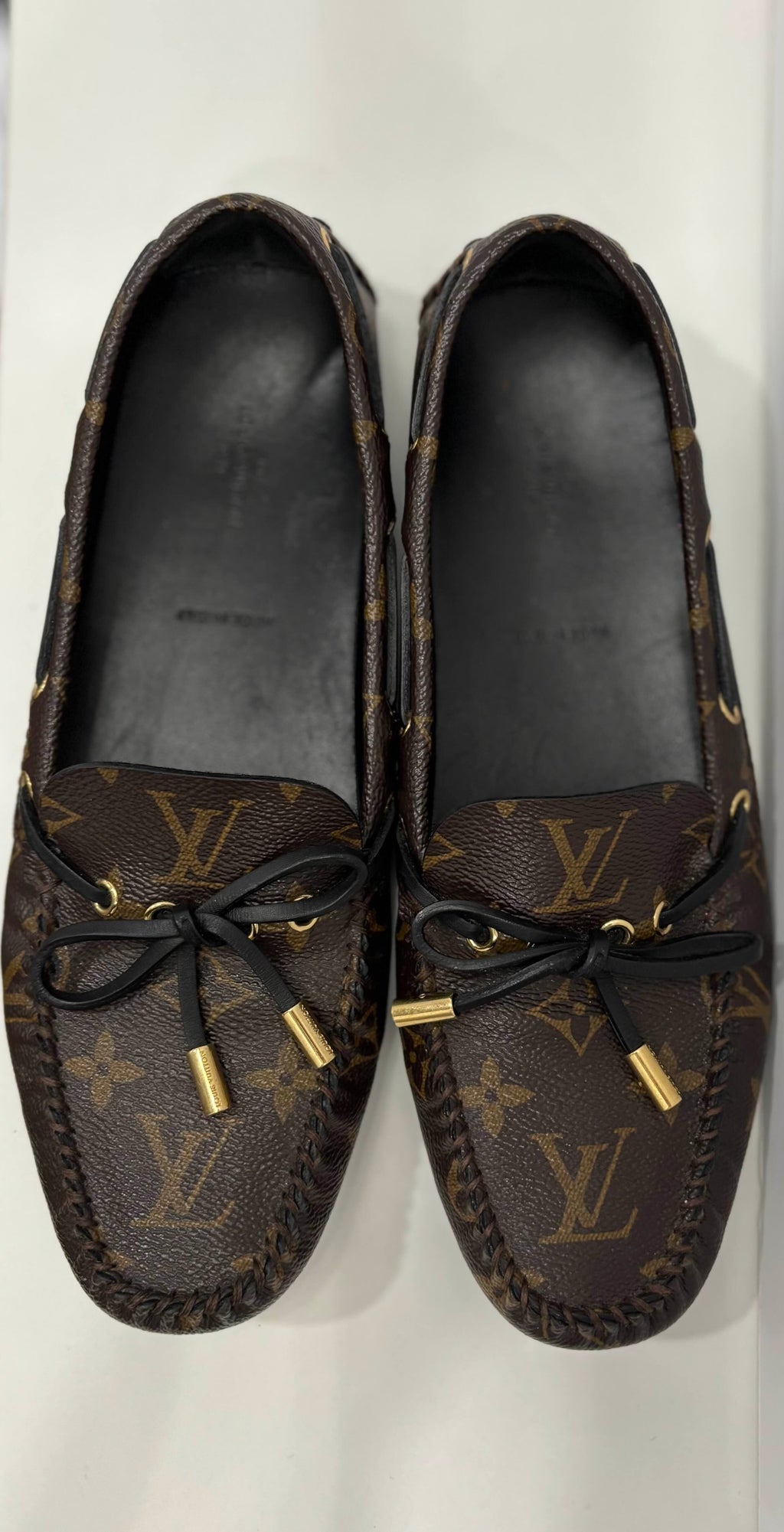 LOUIS VUITTON GLORIA FLAT LOAFERS