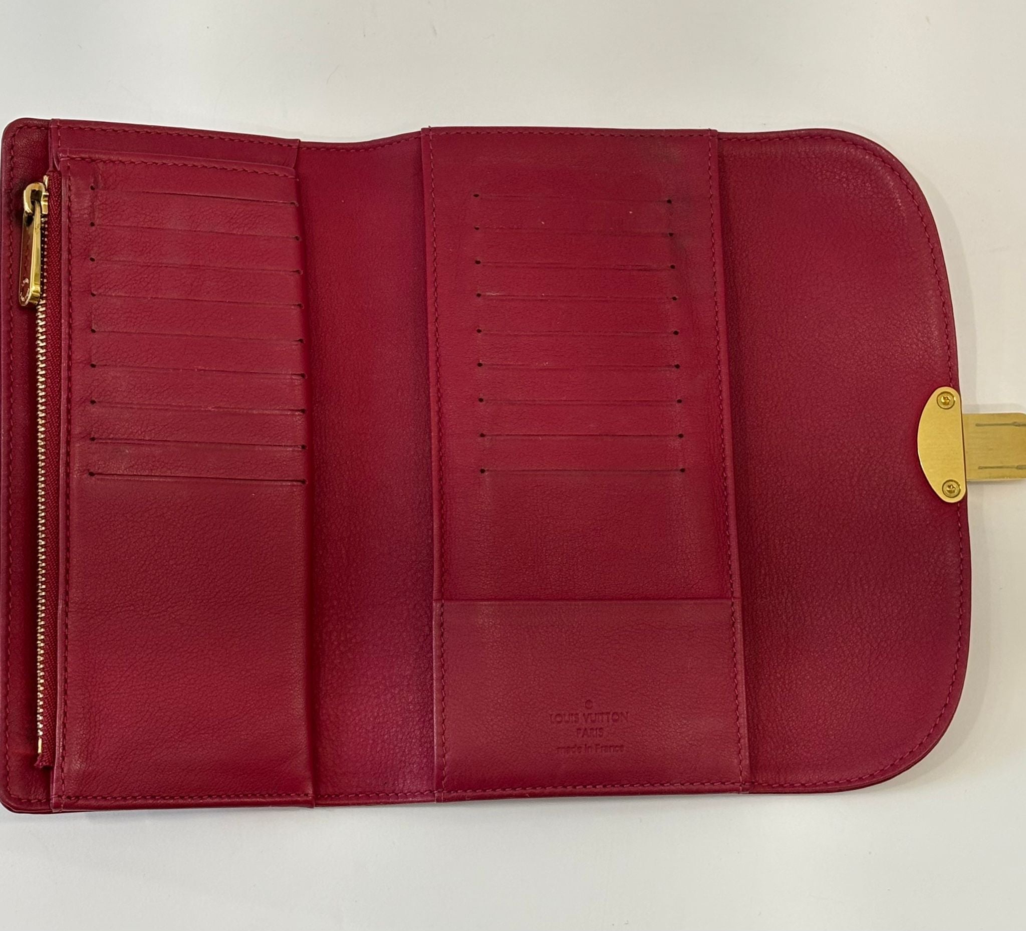 LOUIS VUITTON MAHINA LEATHER AMELIA WALLET