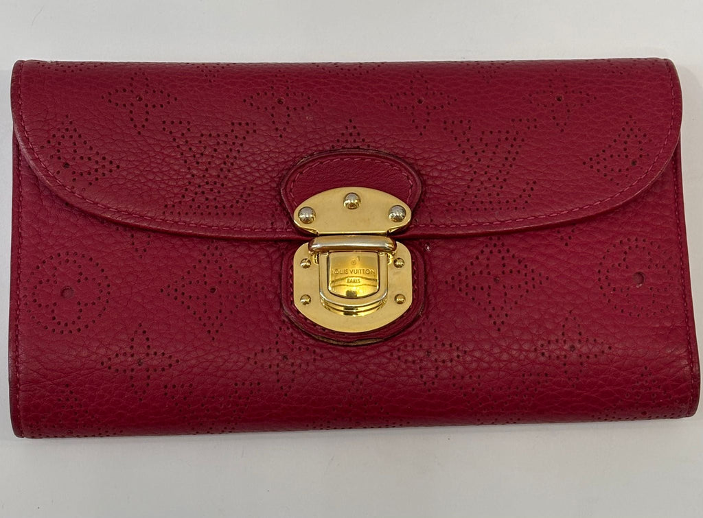 LOUIS VUITTON MAHINA LEATHER AMELIA WALLET