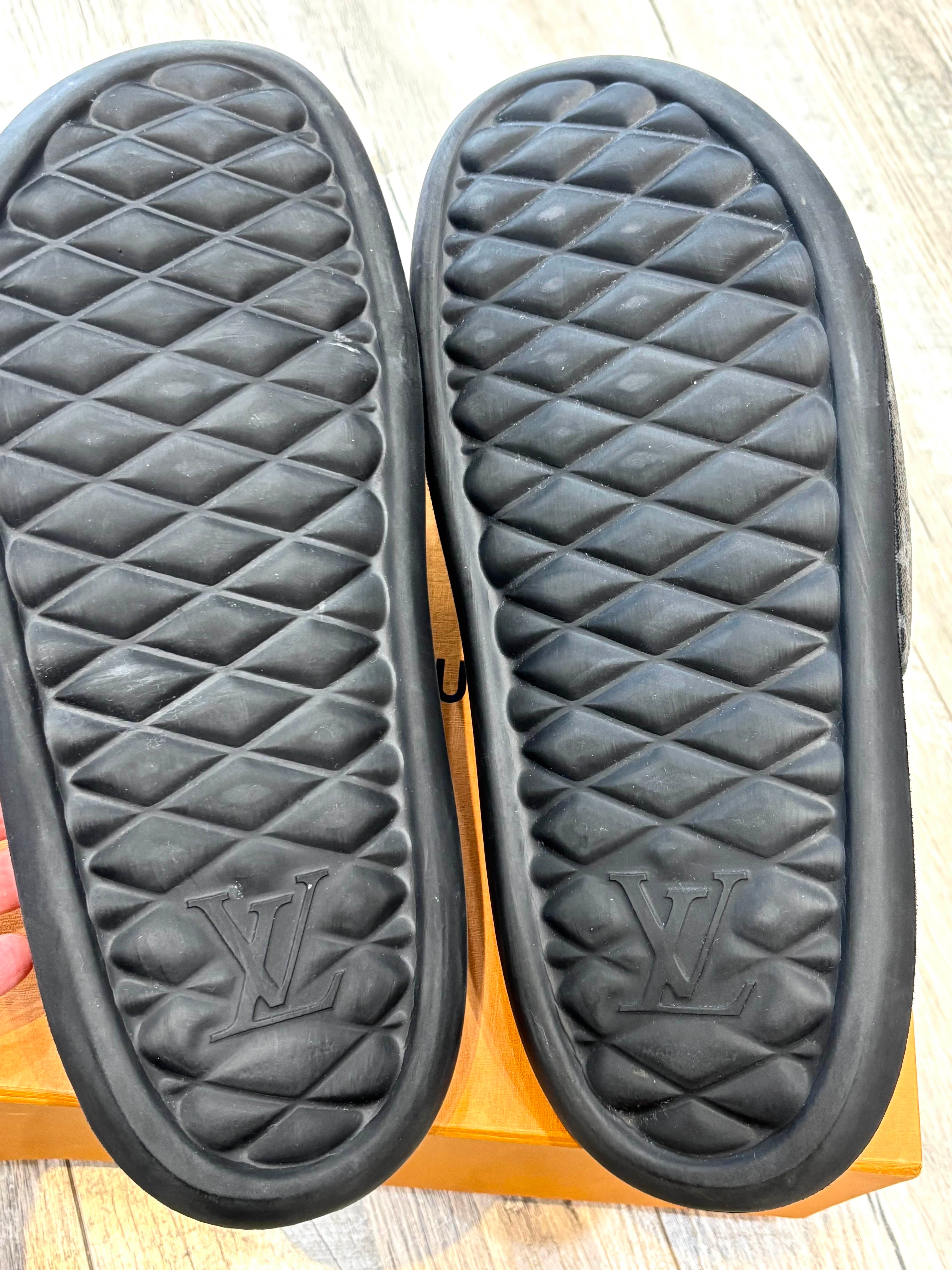 LOUIS VUITTON MEN'S MONOGRAM WATERFRONT SLIDE MULES