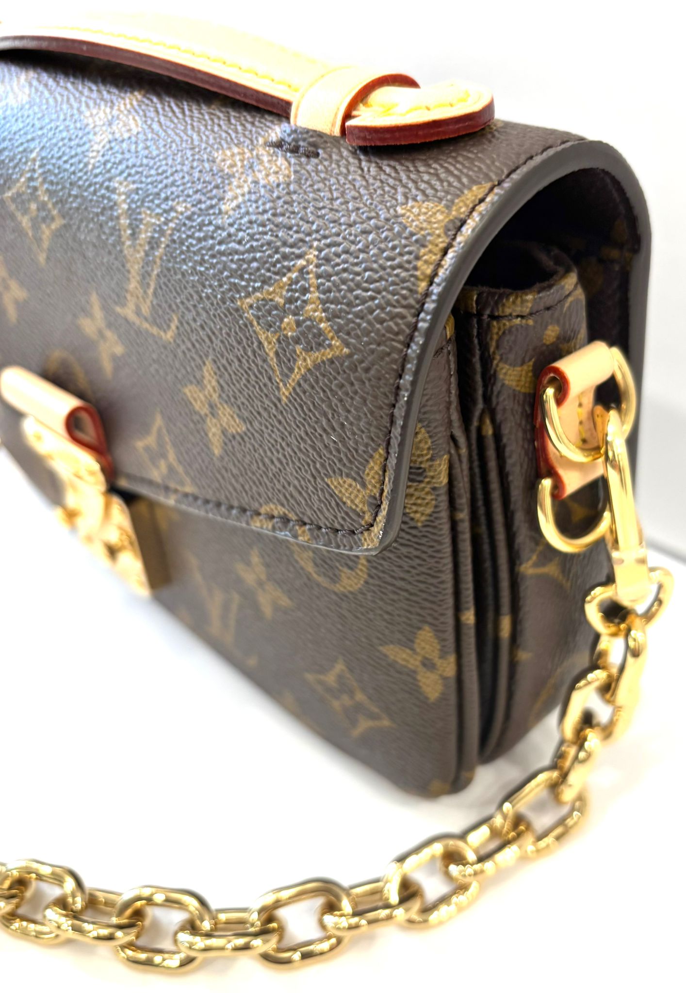 LOUIS VUITTON MONOGRAM POCHETTE MÉTIS EAST WEST BAG