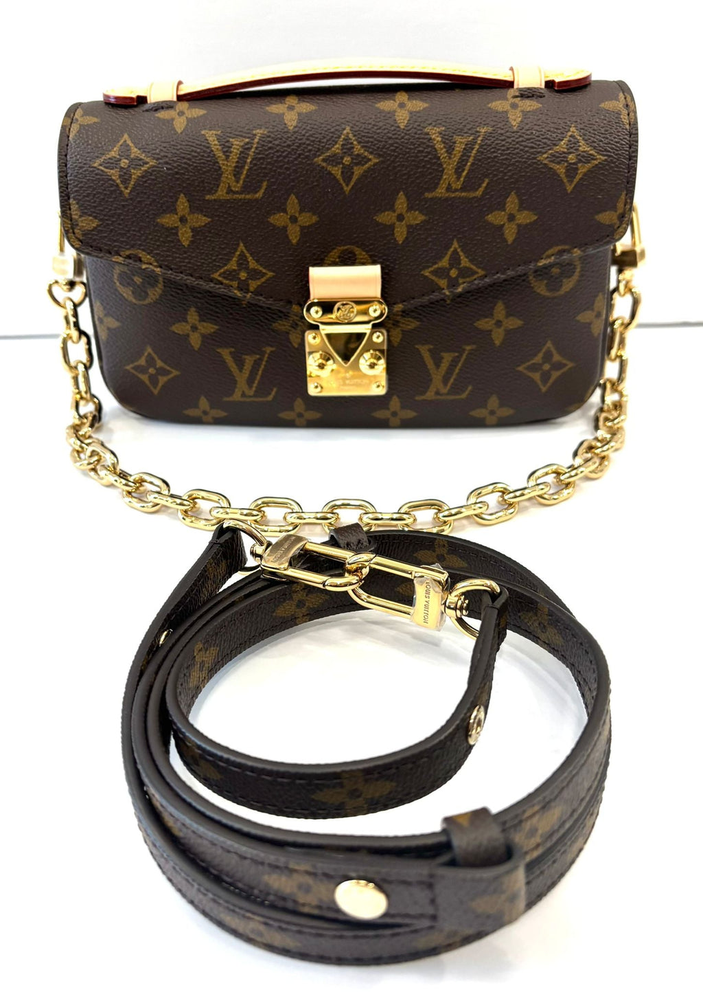 LOUIS VUITTON MONOGRAM POCHETTE MÉTIS EAST WEST BAG