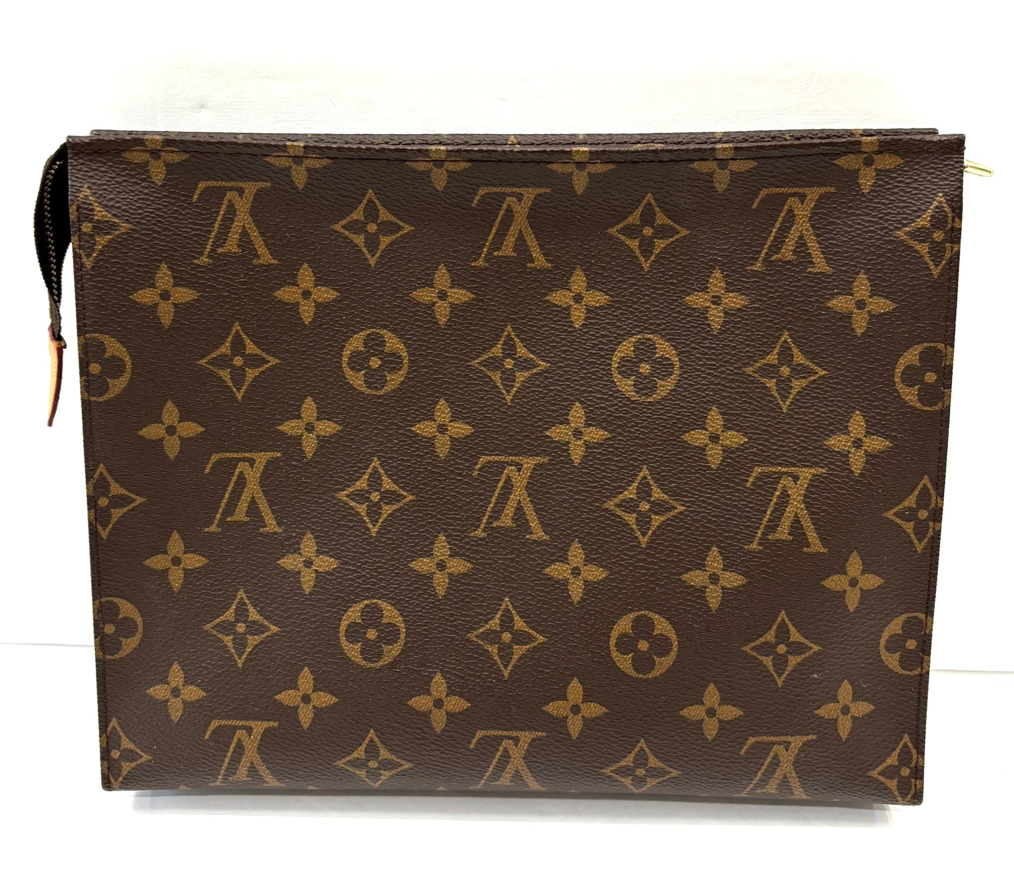 LOUIS VUITTON MONOGRAM TOILETRY POUCH 26