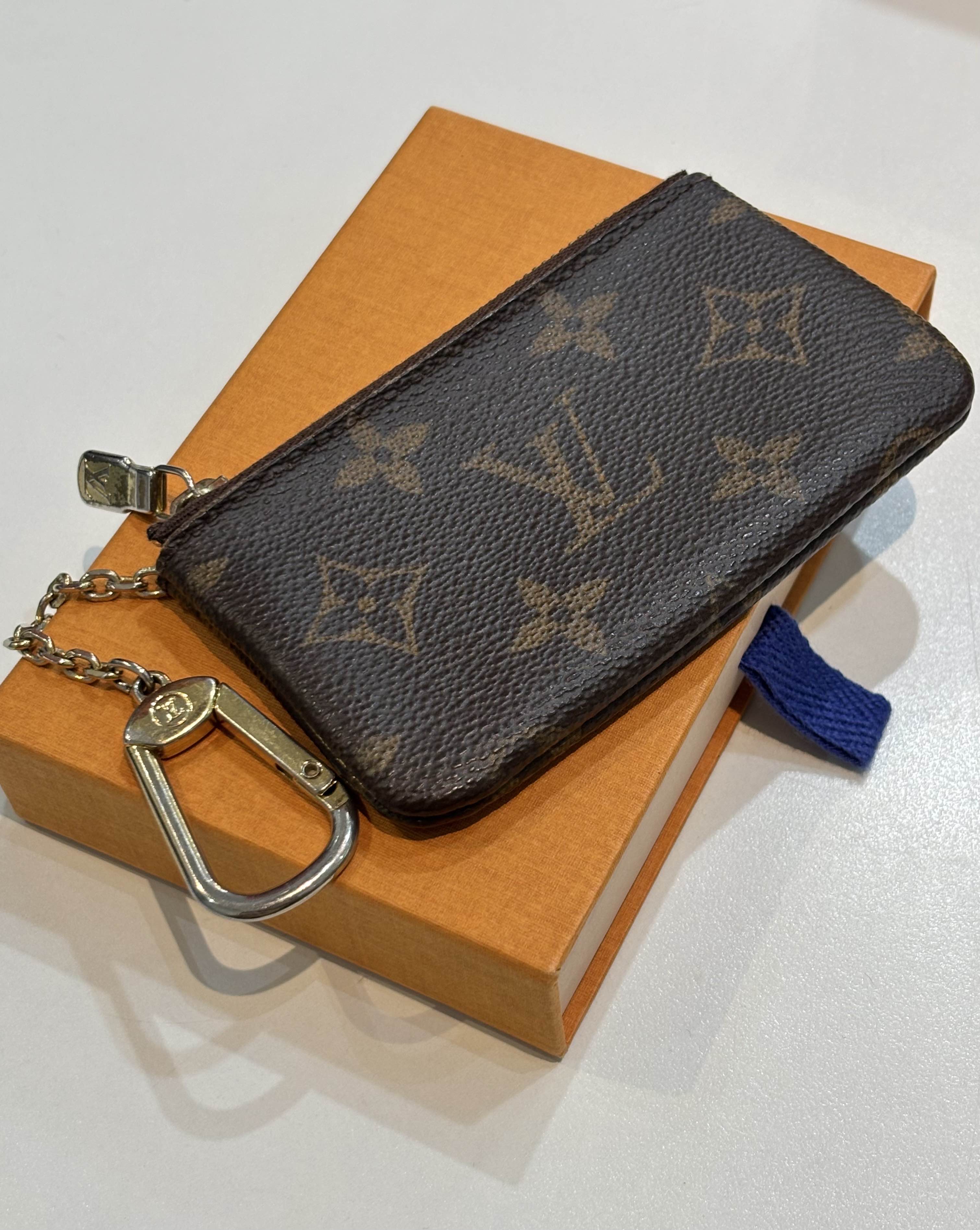LOUIS VUITTON MONOGRAM KEY POUCH