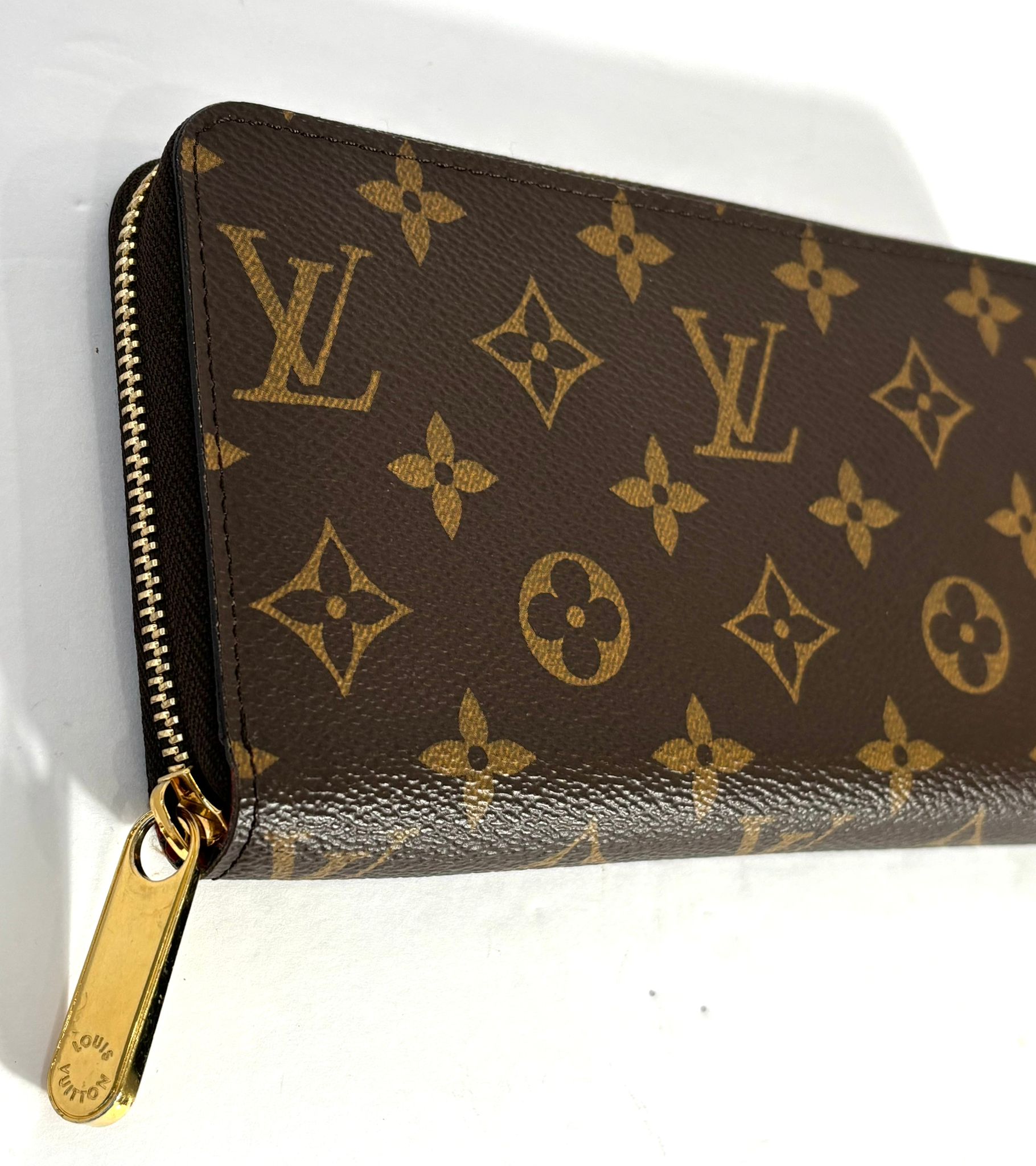 LOUIS VUITTON MONOGRAM VIVIENNE JAPAN ZIPPY WALLET