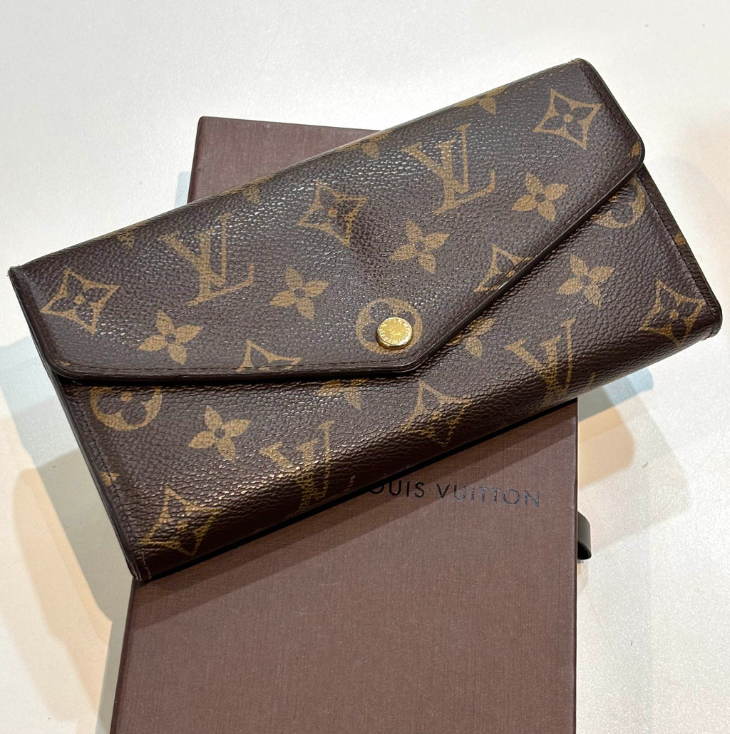 LOUIS VUITTON MONOGRAM SARAH WALLET