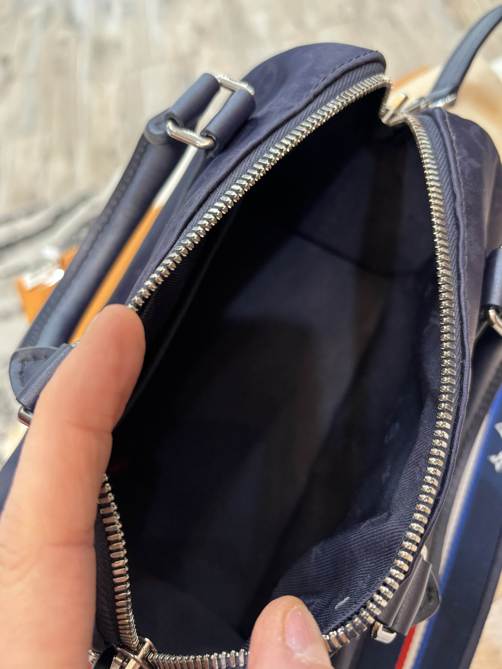 LOUIS VUITTON SPEEDY BANDOULIÈRE 20 LIMITED EDITION