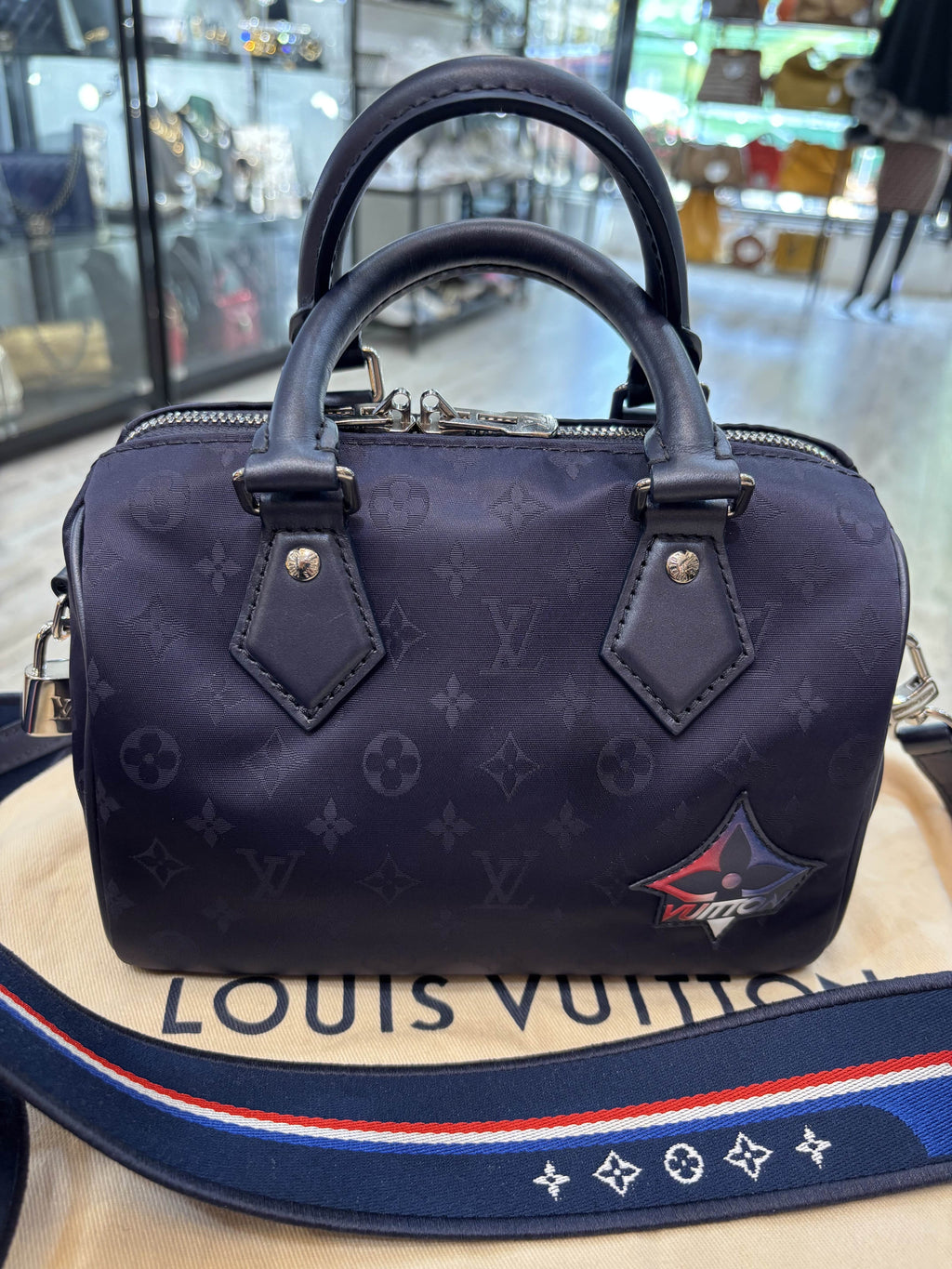 LOUIS VUITTON SPEEDY BANDOULIÈRE 20 LIMITED EDITION