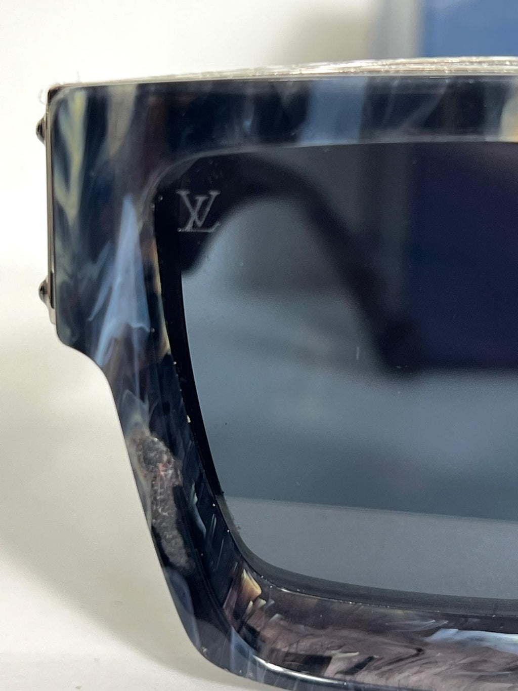 LOUIS VUITTONS MILLIONAIRES Z1326W SUNGLASSES IN BLACK MARBLE