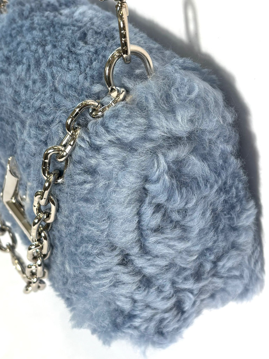 LOUIS VUITTON TWIST SHEARLING MM HANDBAG