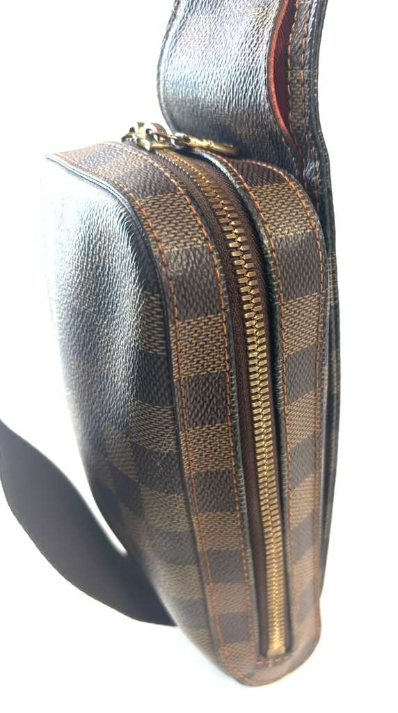 LOUIS VUITTON VINTAGE DAMIER EBENE GERONIMOS SLING BAG