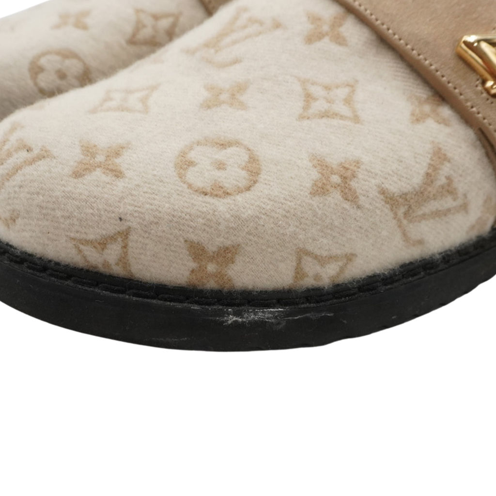 Louis Vuitton 'Cosy Flat Comfort' Mules -  Women's 39.5